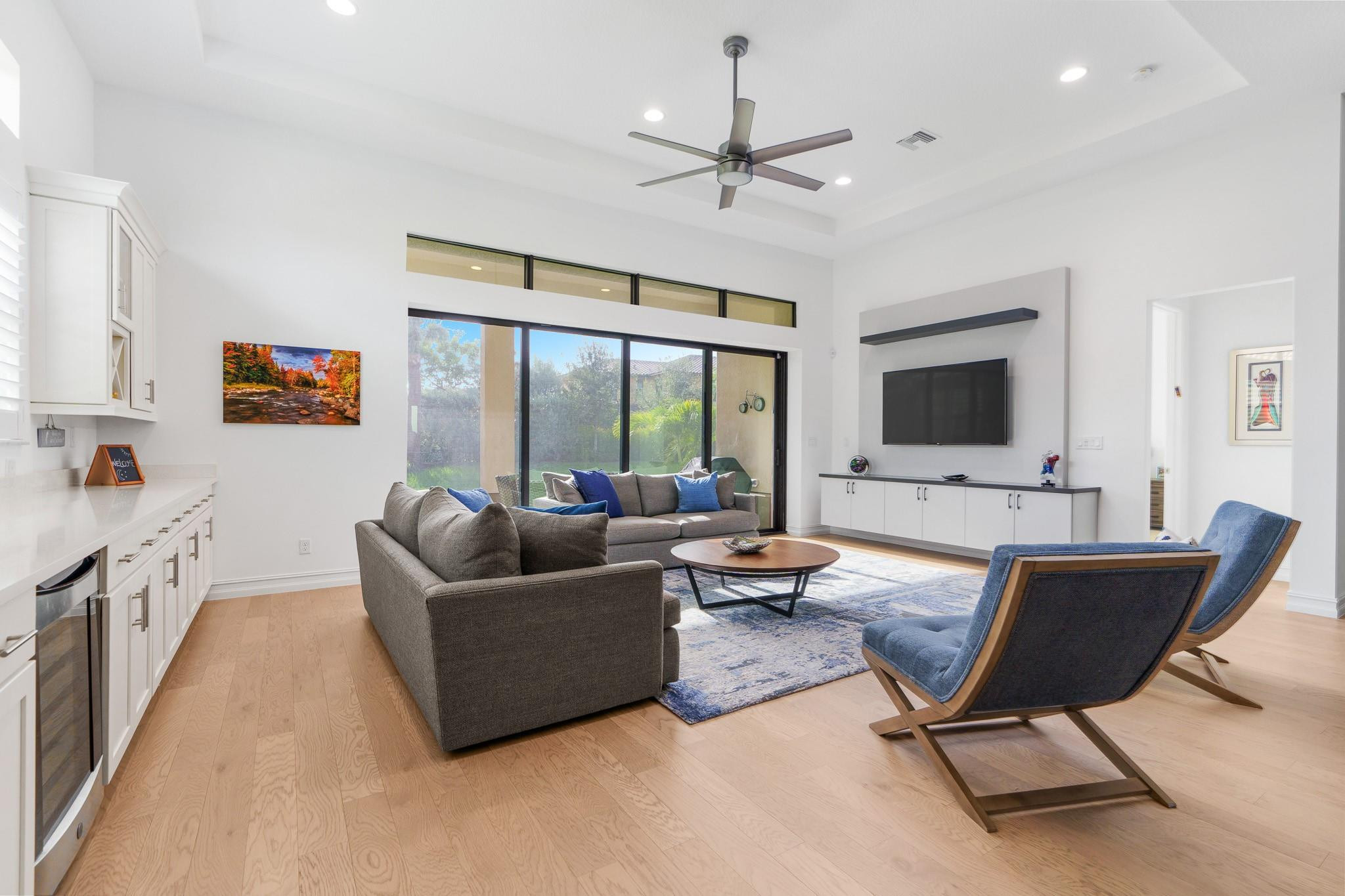 Four Seasons - Residential