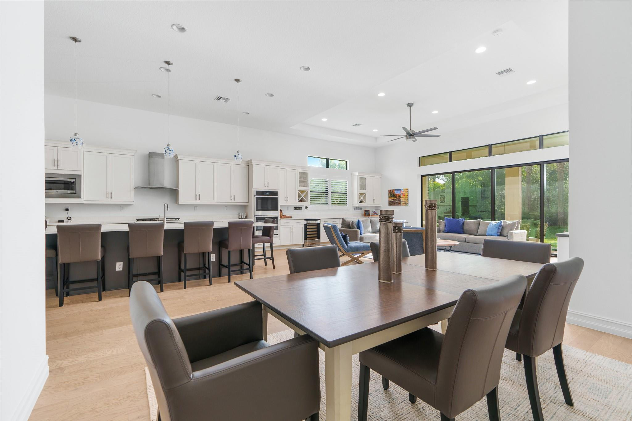 Four Seasons - Residential