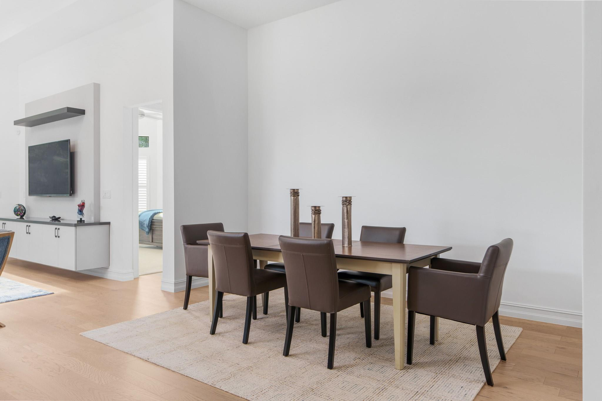 Four Seasons - Residential