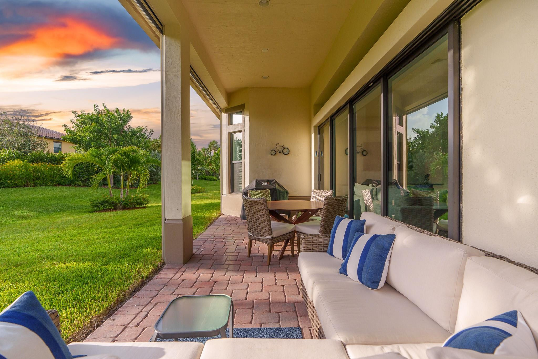 Four Seasons - Residential