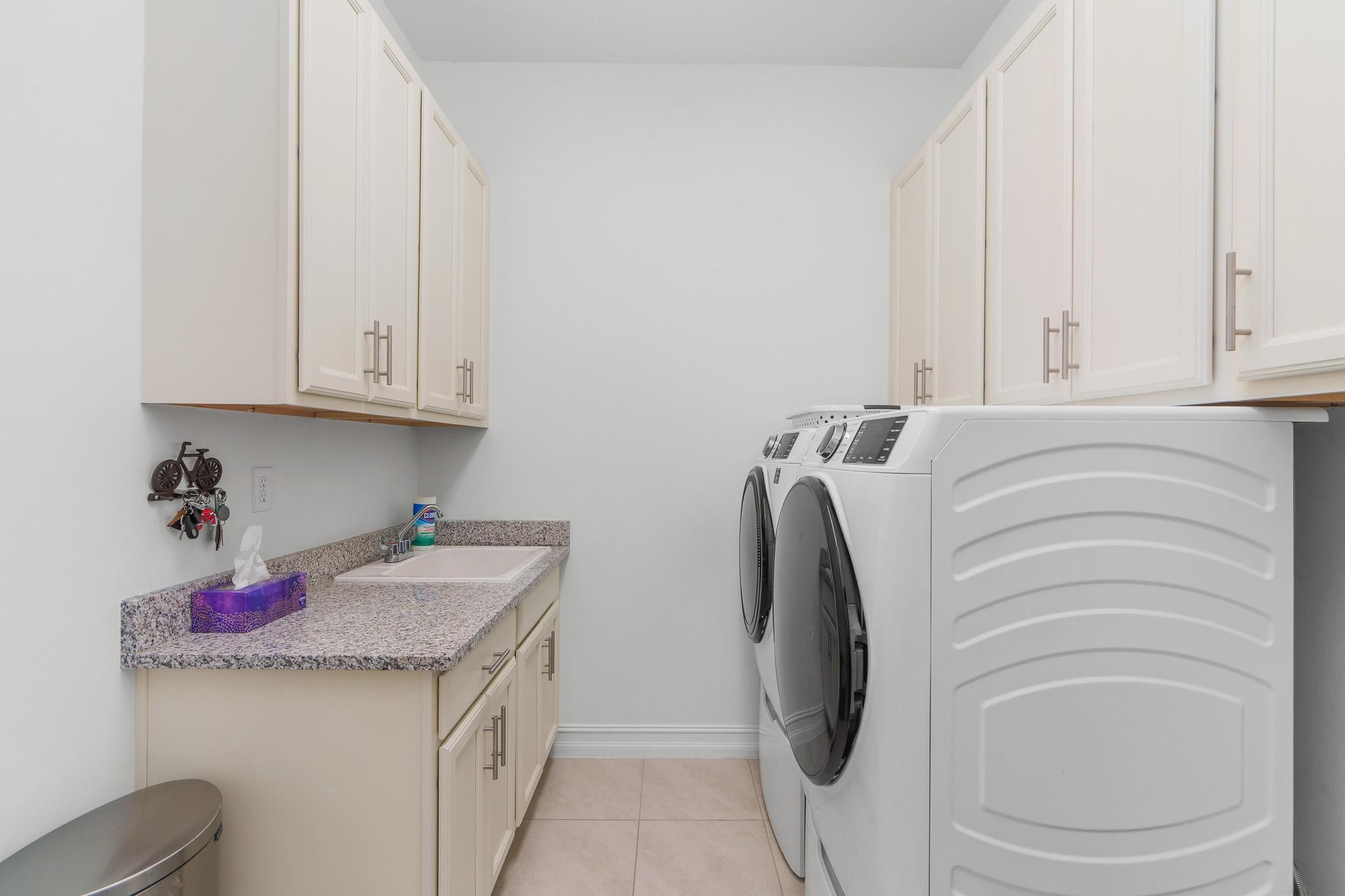 Four Seasons - Residential