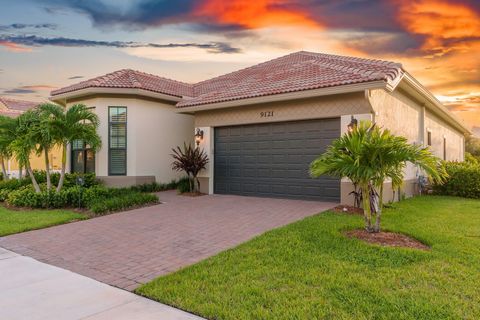 Tiny photo for 9121 Porto Way, Parkland, FL 33076 (MLS # F10549924)
