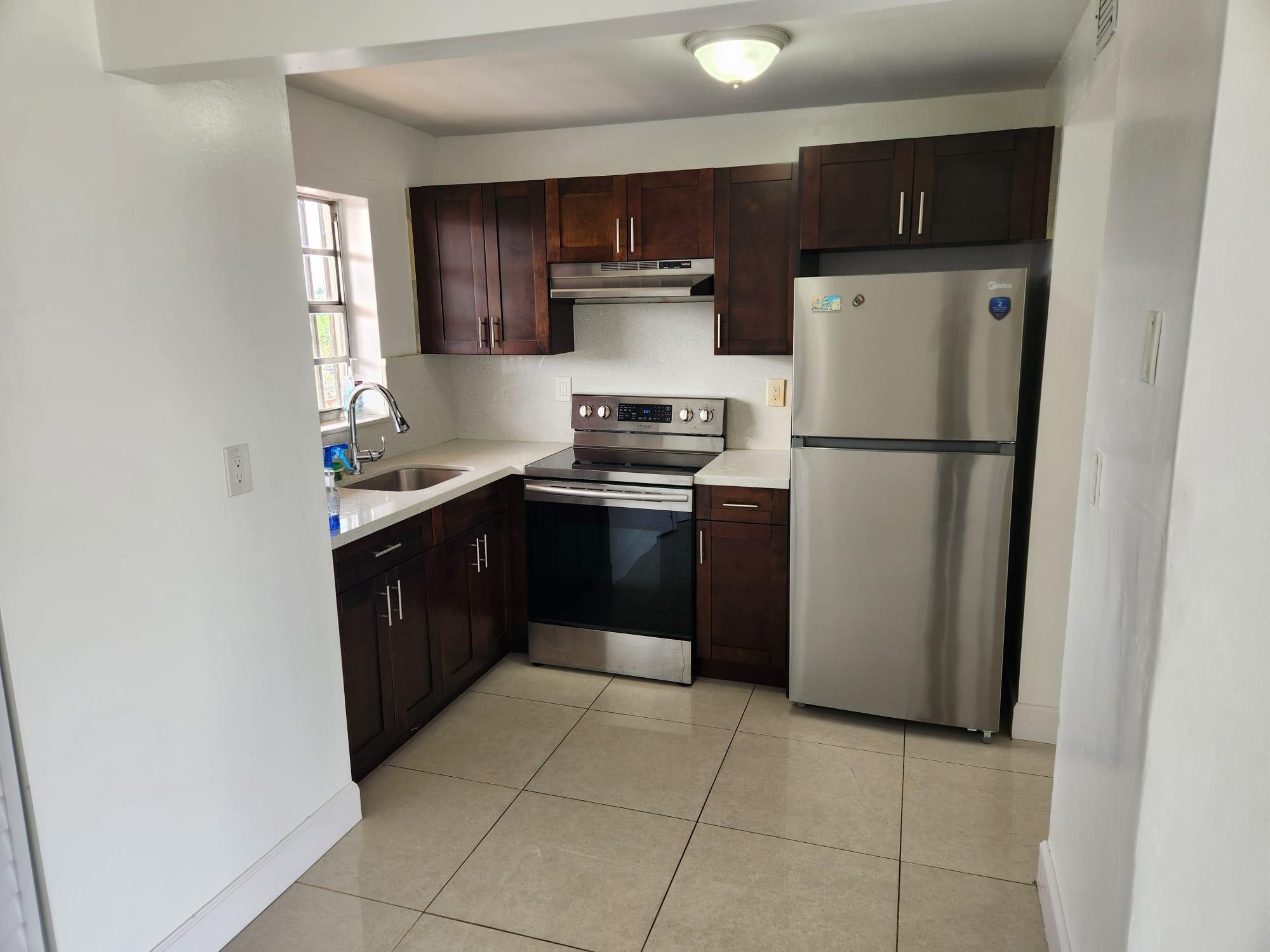 Pineside Condo - Residential Lease