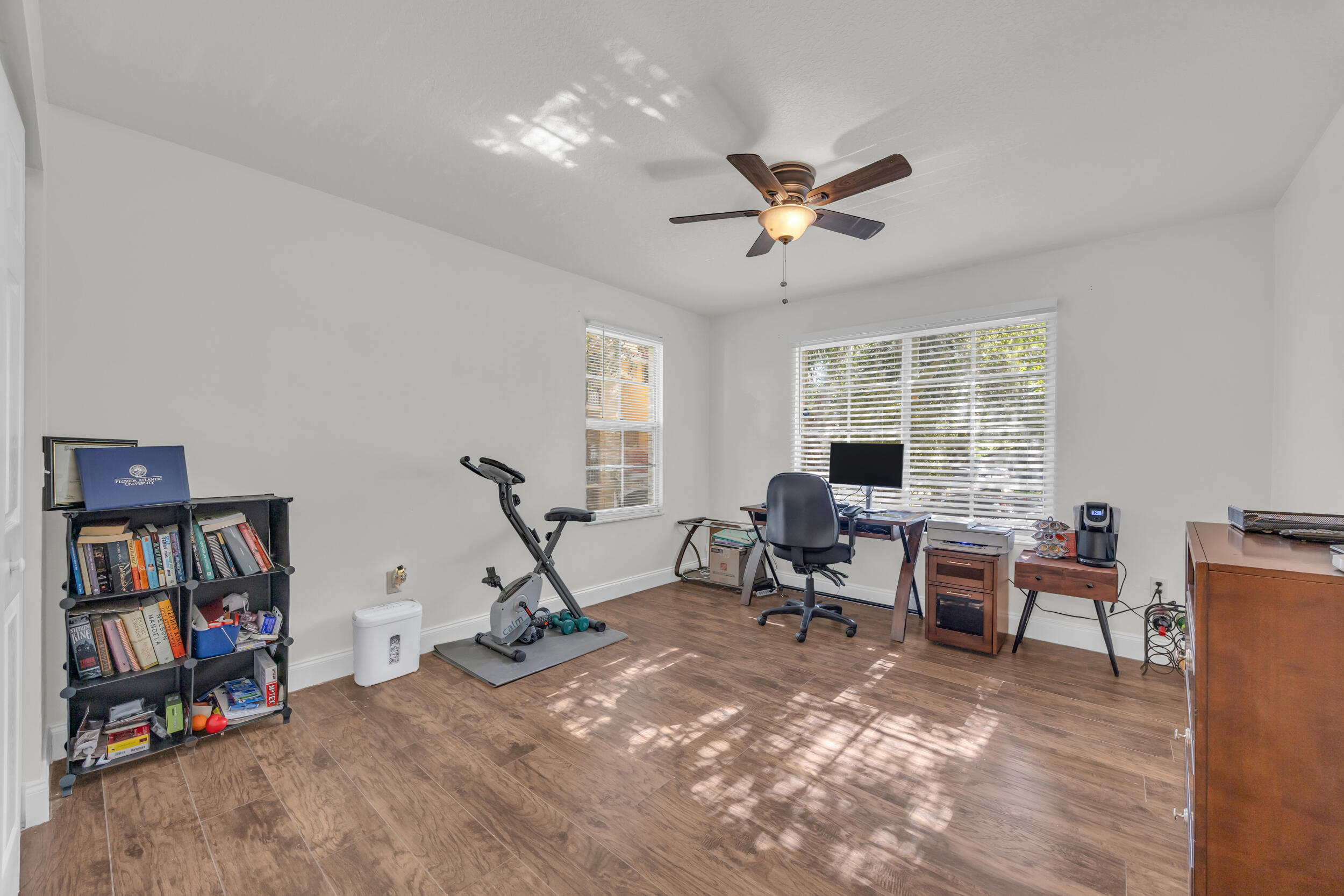EMERALD ISLE AT LAGUNA LAKES CONDO - Residential