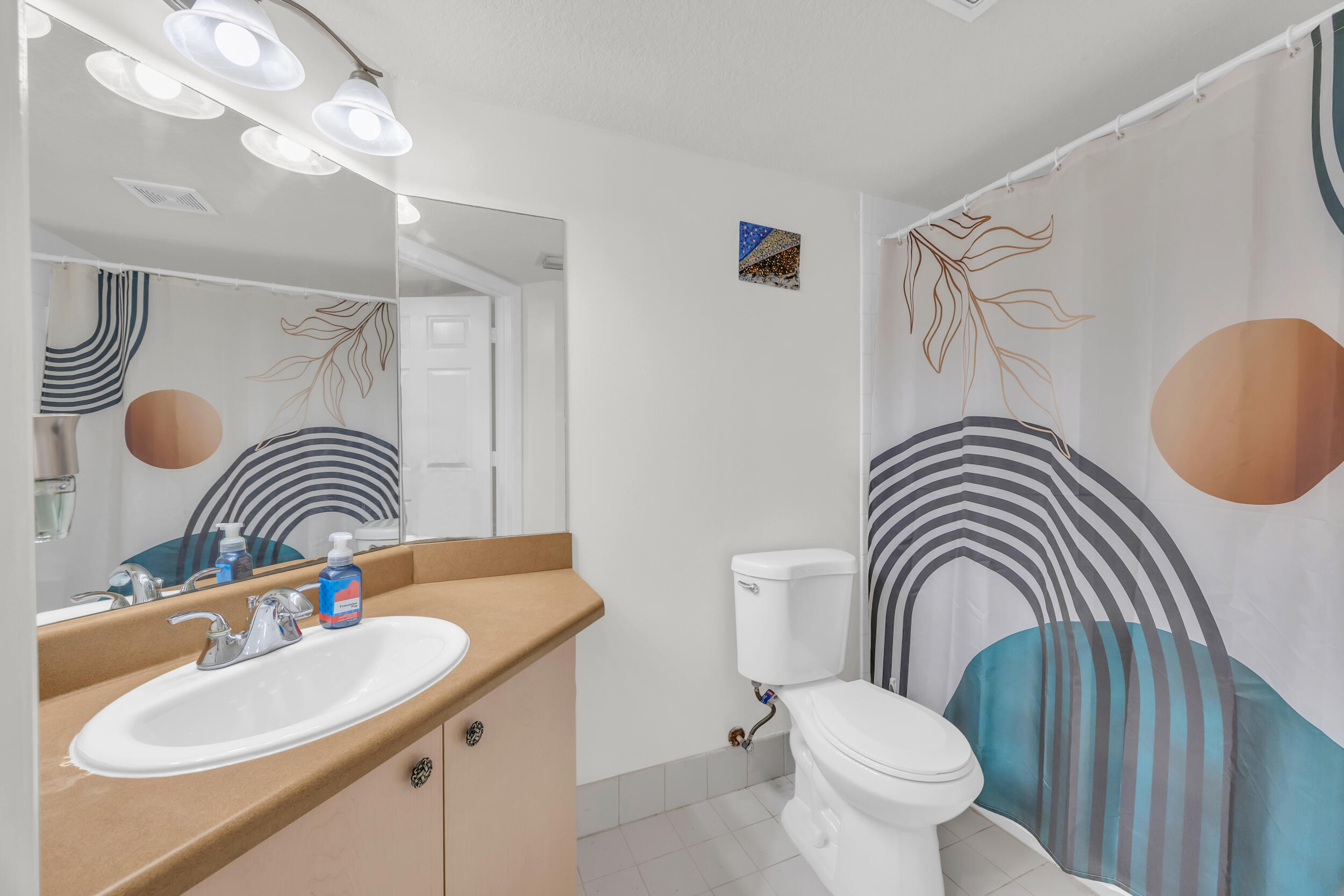 EMERALD ISLE AT LAGUNA LAKES CONDO - Residential