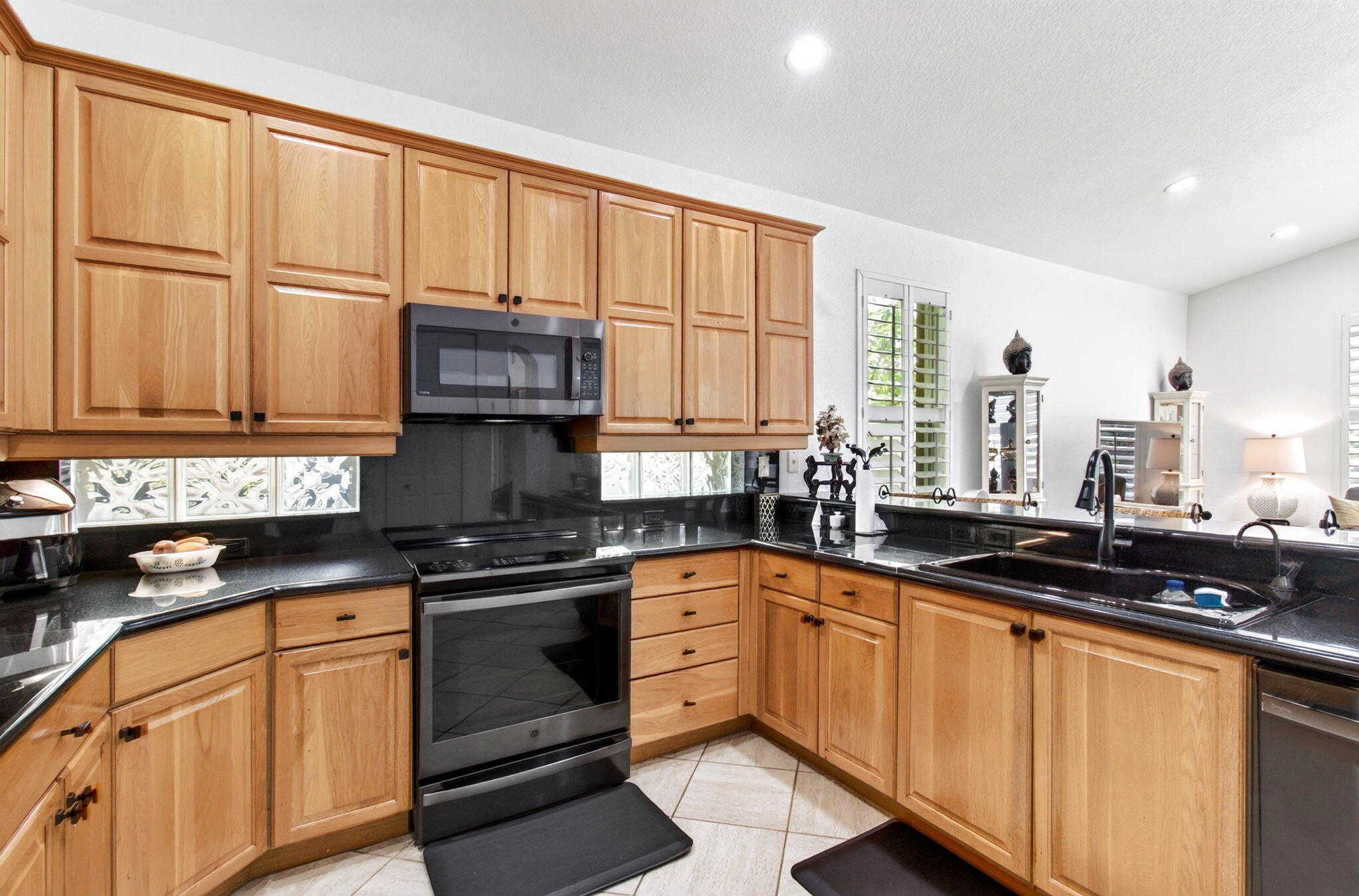 Properties | Stephanie Kaufman 11576 Puerto Boulevard