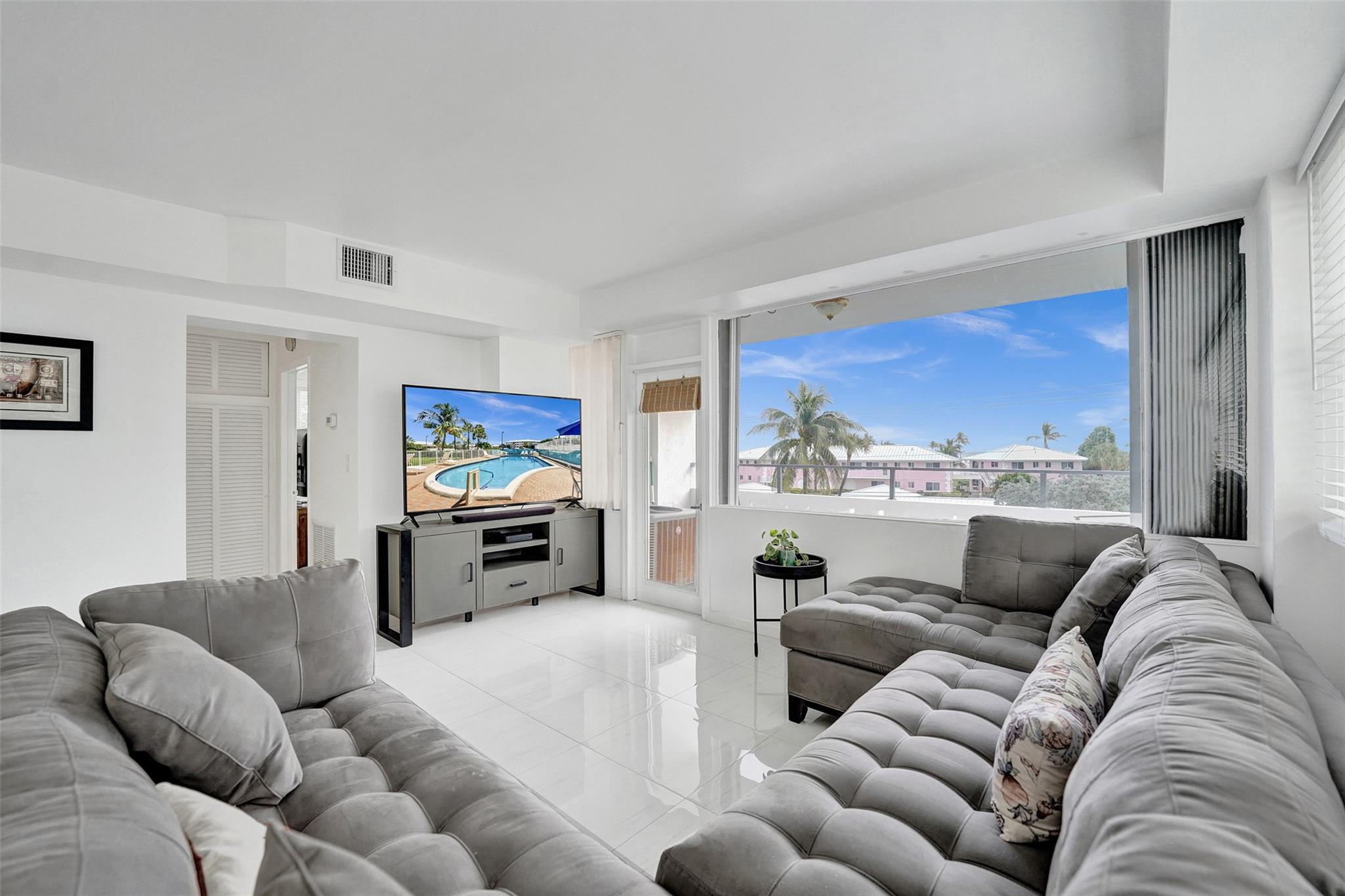 1900 S Ocean Dr 301