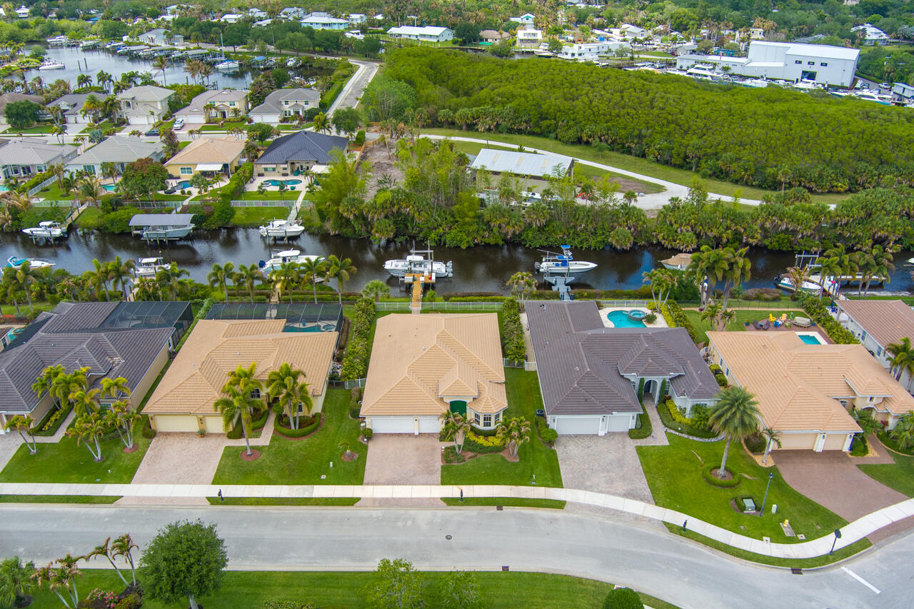 LOST RIVER MANORS - Residential