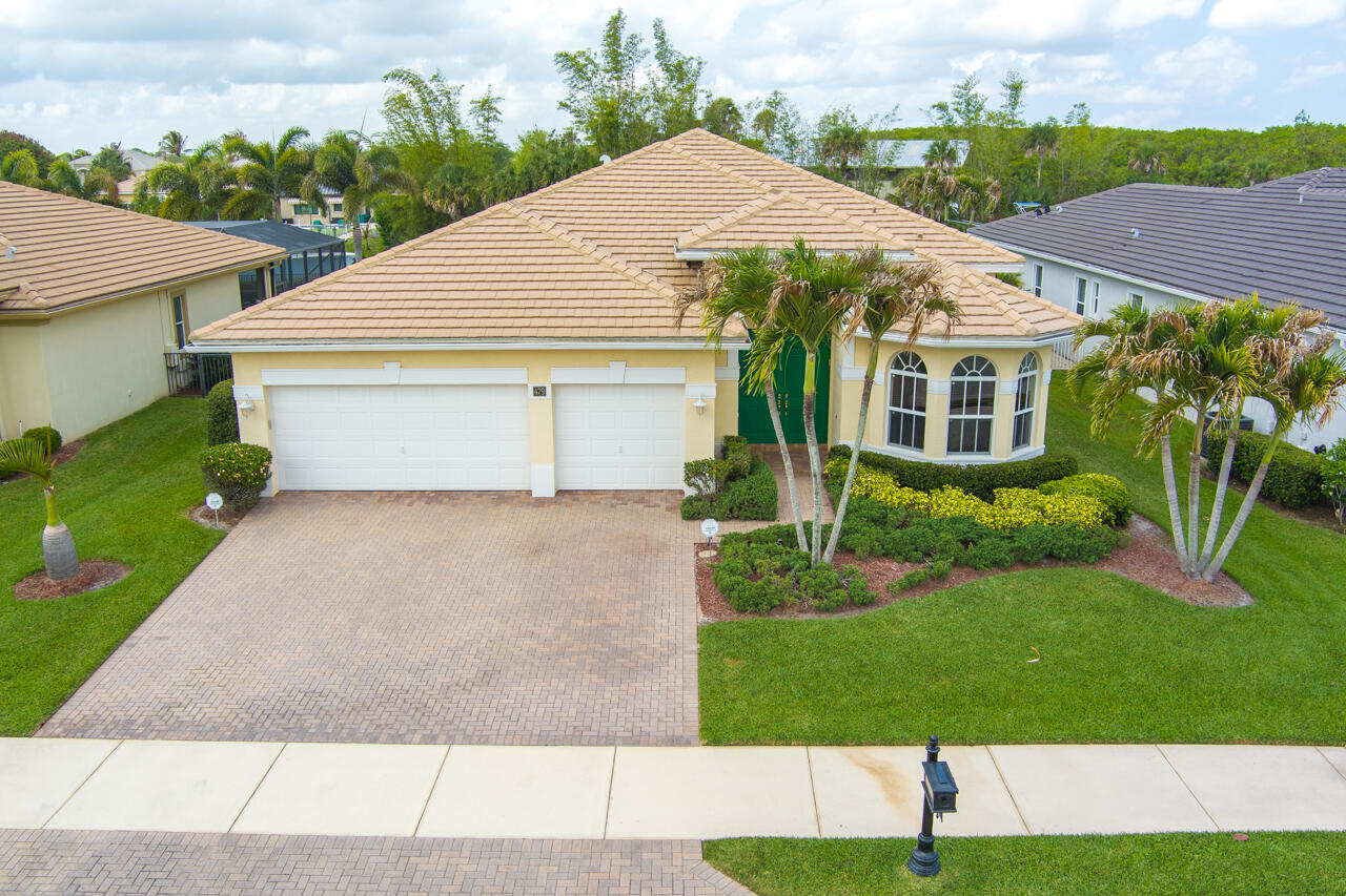 LOST RIVER MANORS - Residential