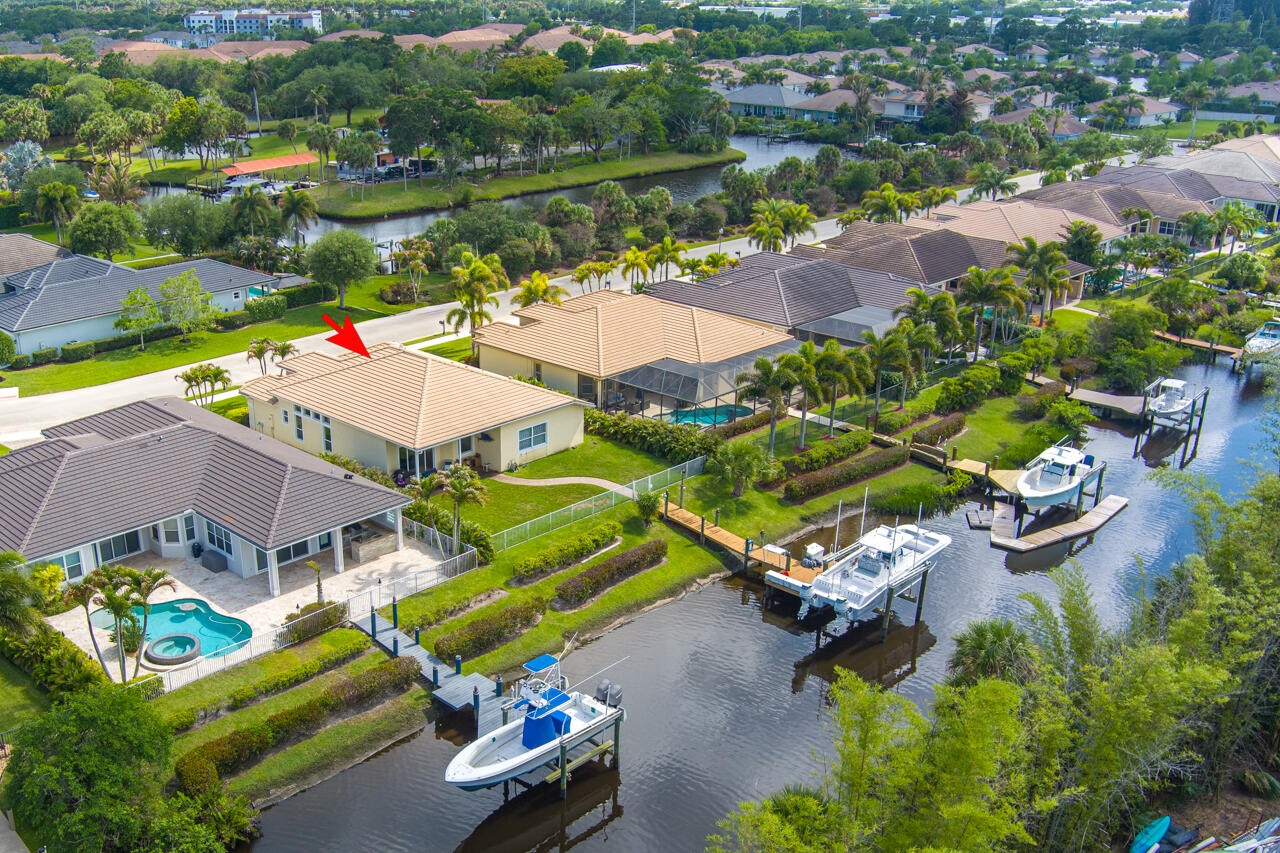 LOST RIVER MANORS - Residential