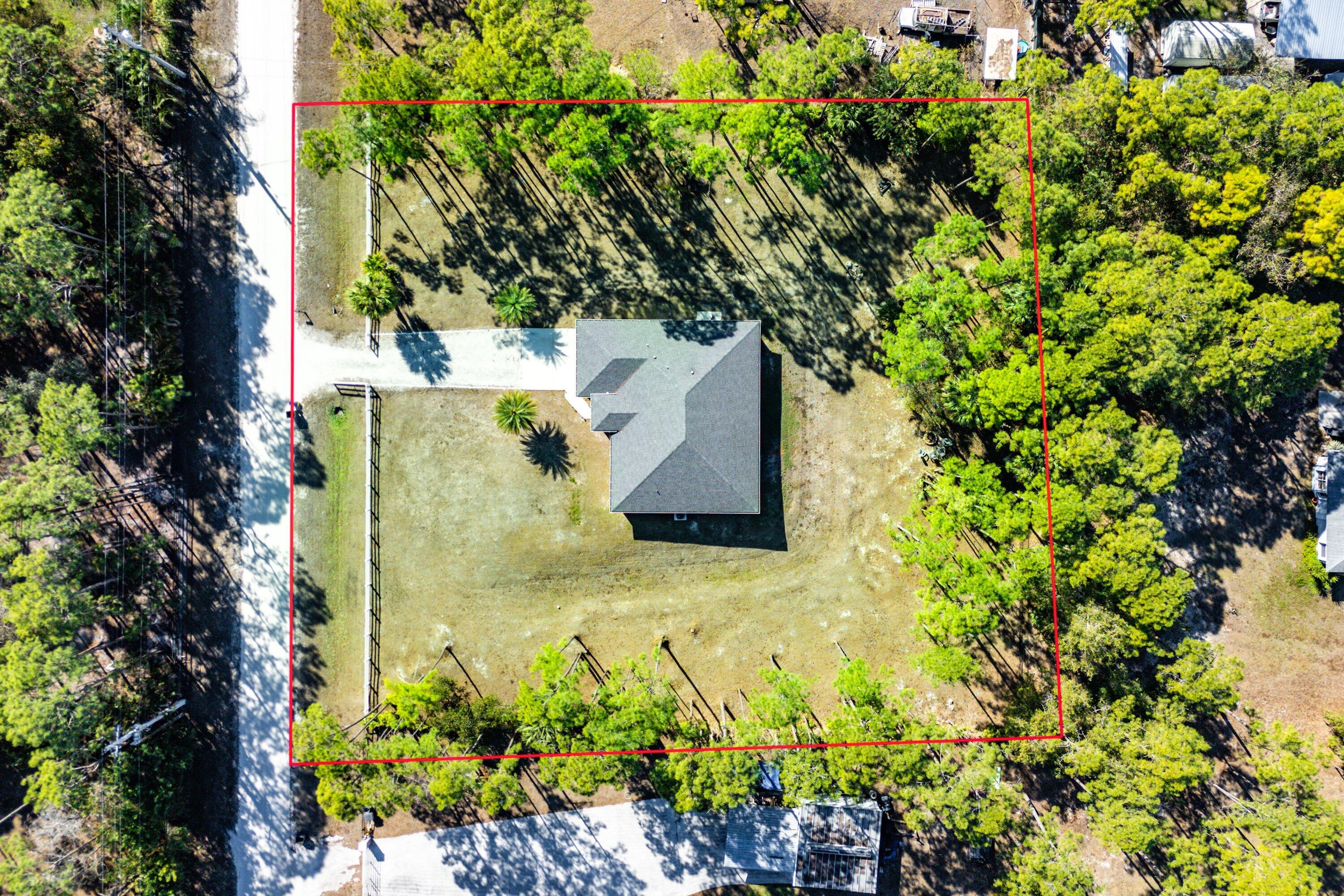 24-42-40~ S 243.6 FT OF N   5022 FT OF W 203.3 FT - Residential