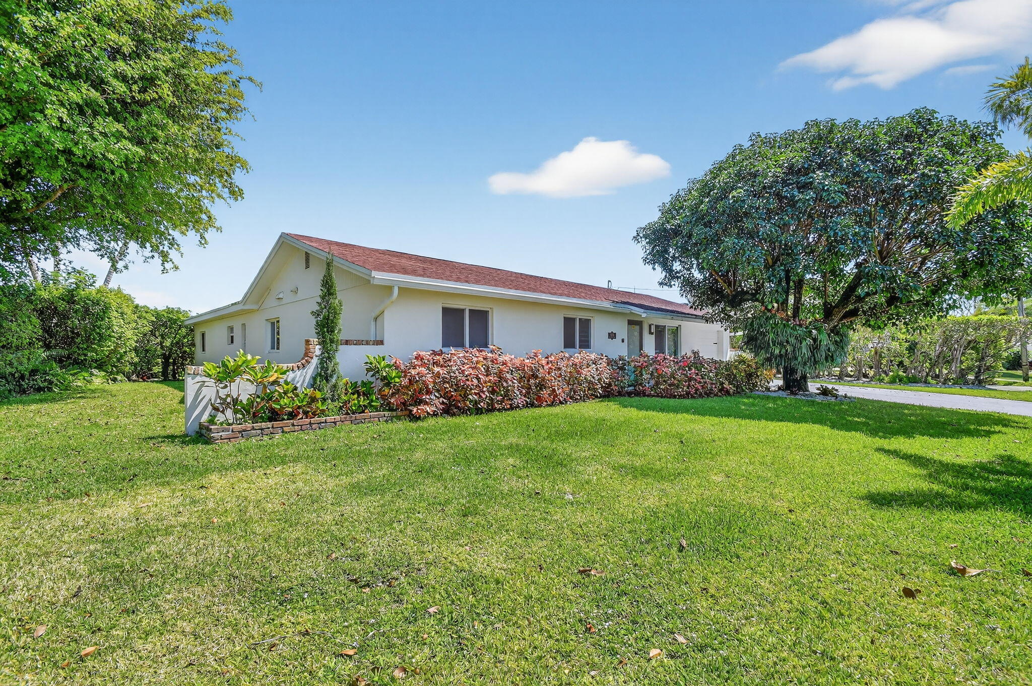 LAKE CLARKE WATERWAY ESTATES 1 - Residential