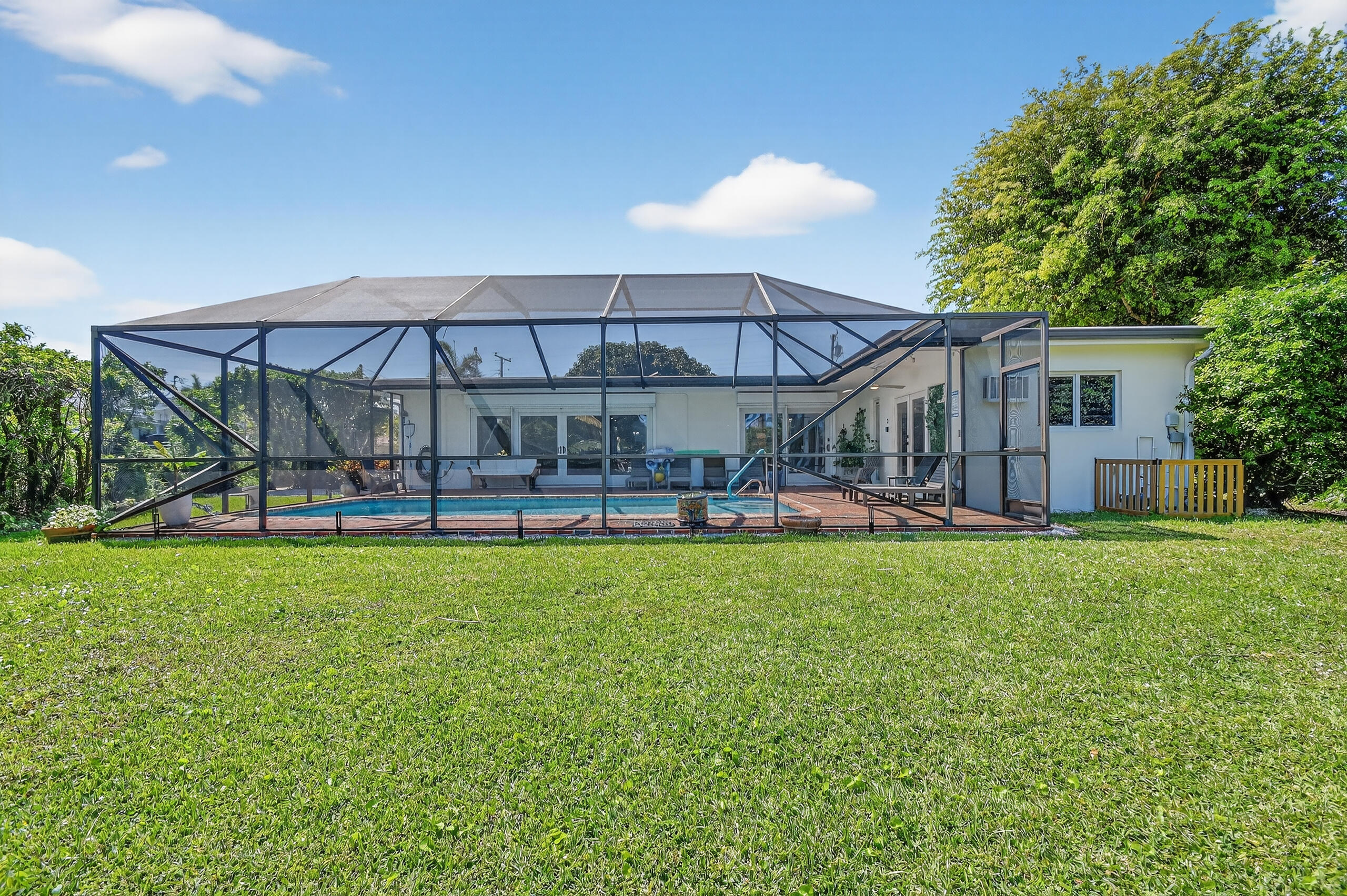 LAKE CLARKE WATERWAY ESTATES 1 - Residential