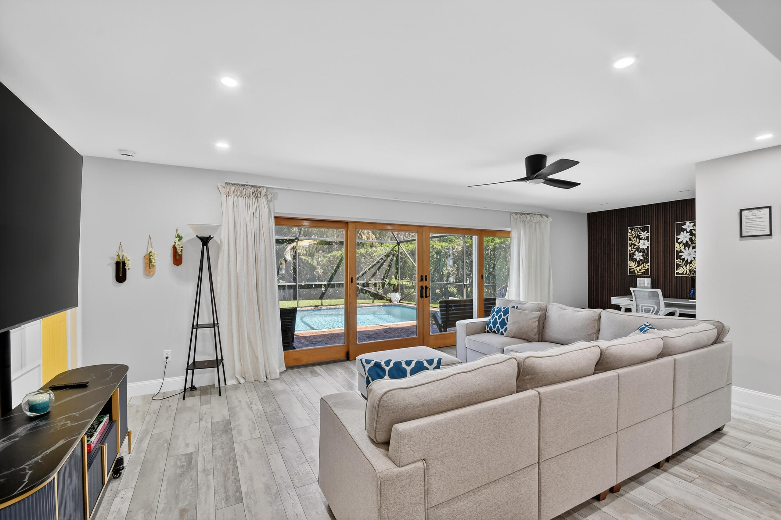 LAKE CLARKE WATERWAY ESTATES 1 - Residential