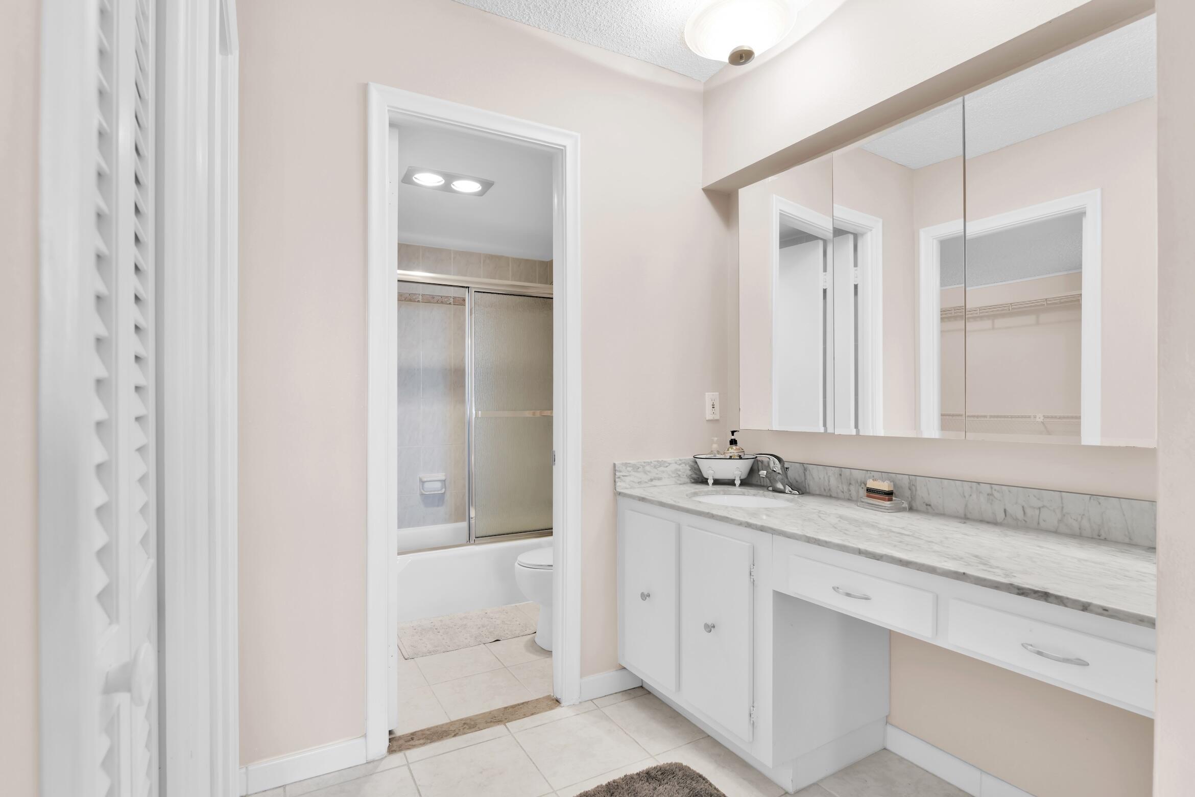 2000 S Ocean Boulevard 9n