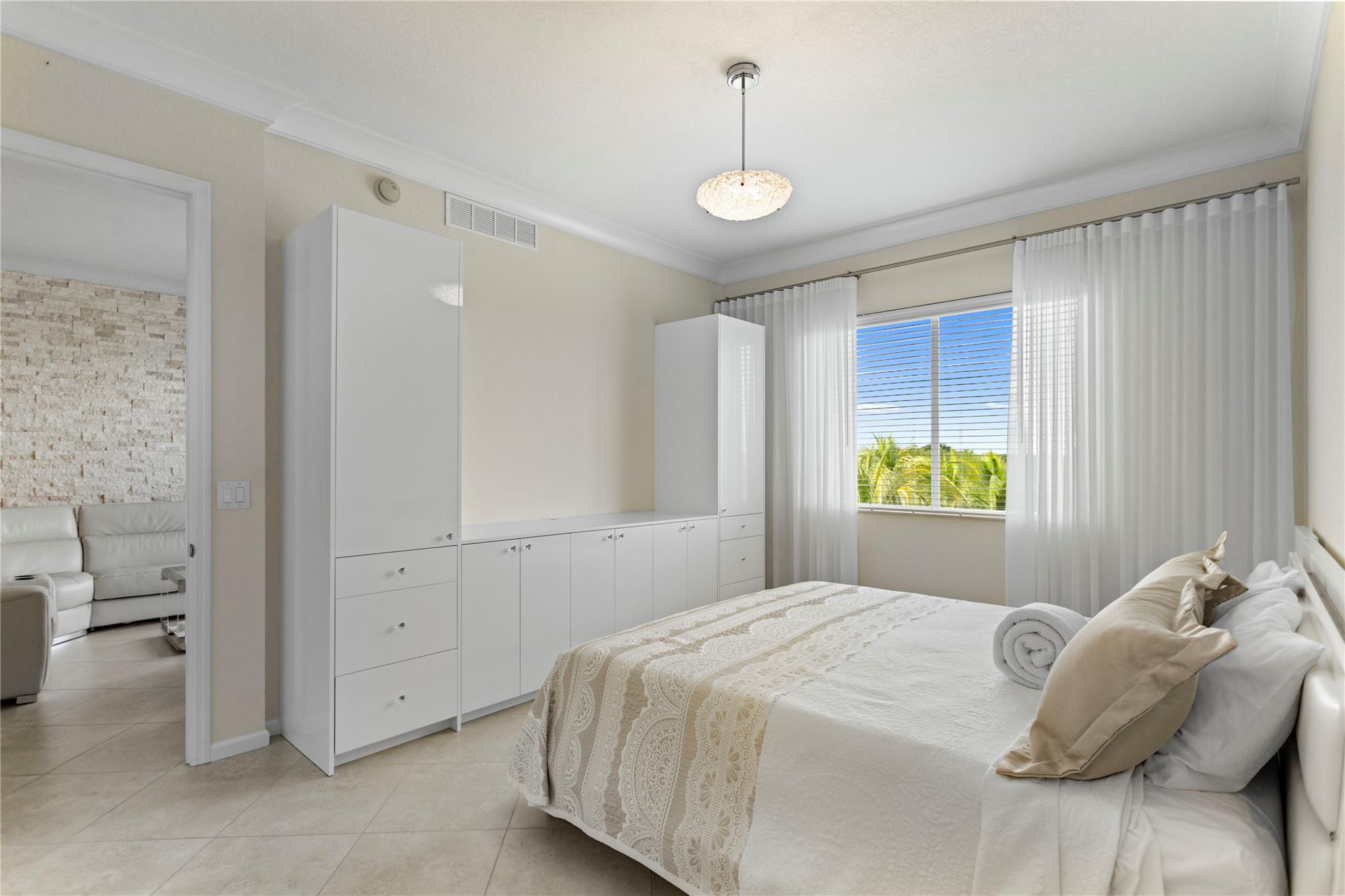 ROYAL POINT AT PALM AIRE - Residential