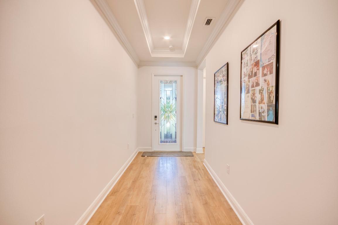 10095 SW Indian Lilac Trail