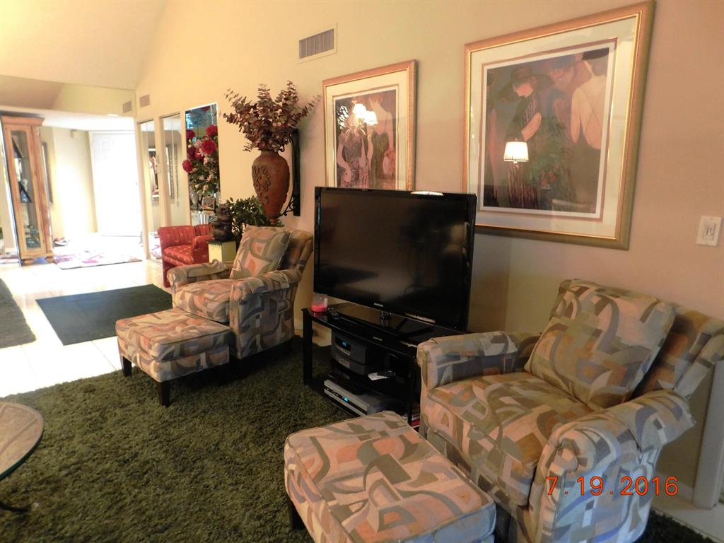 GLENEAGLES CONDO I - Residential