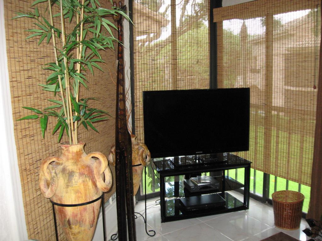 GLENEAGLES CONDO I - Residential