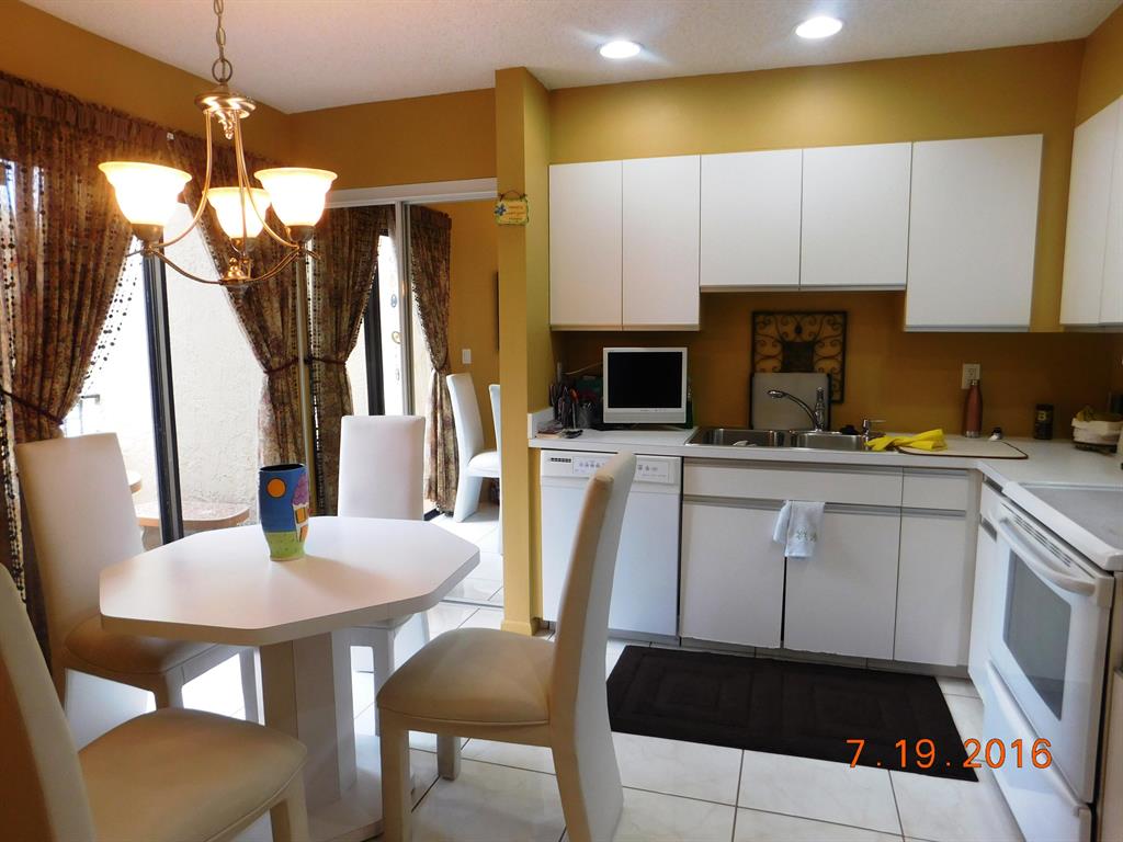 GLENEAGLES CONDO I - Residential