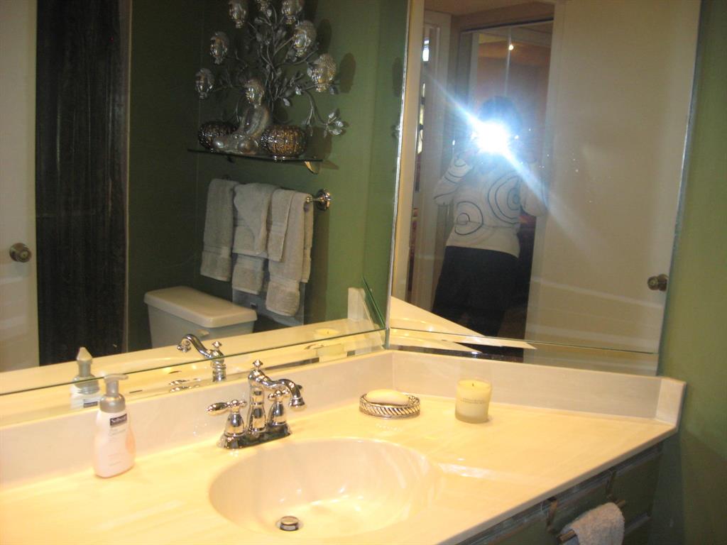 GLENEAGLES CONDO I - Residential