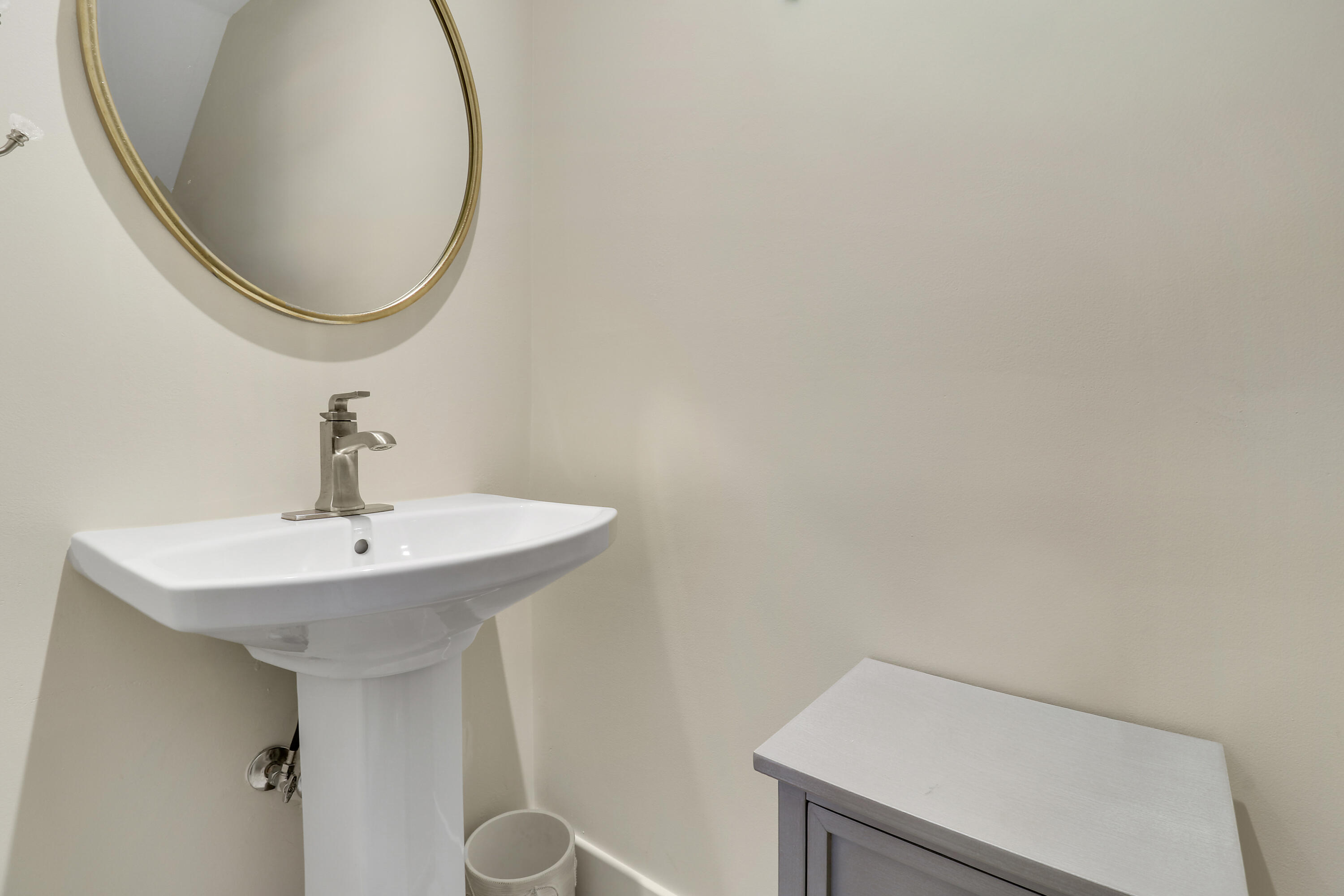 TEQUESTA OAKS - Residential Lease