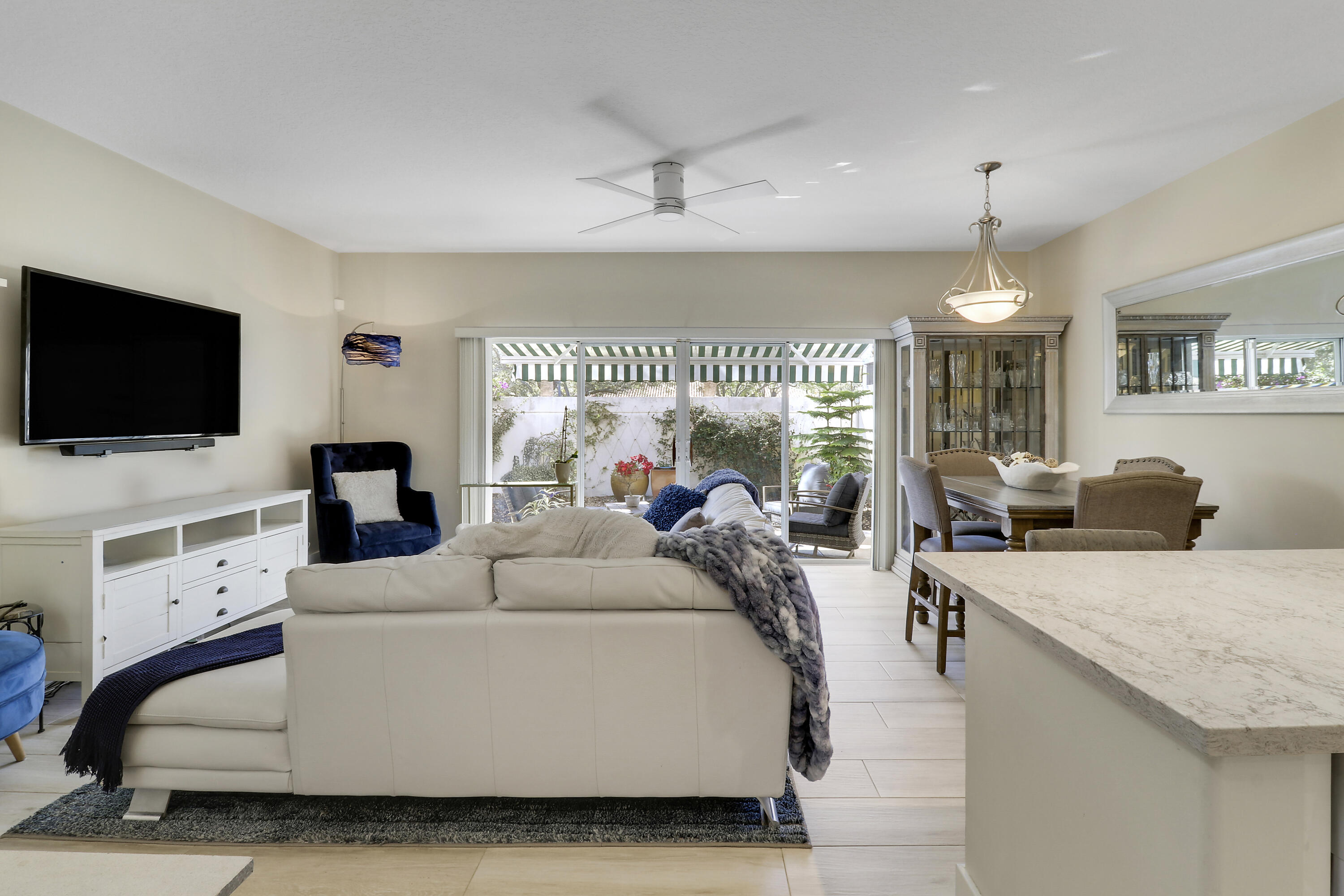 TEQUESTA OAKS - Residential Lease