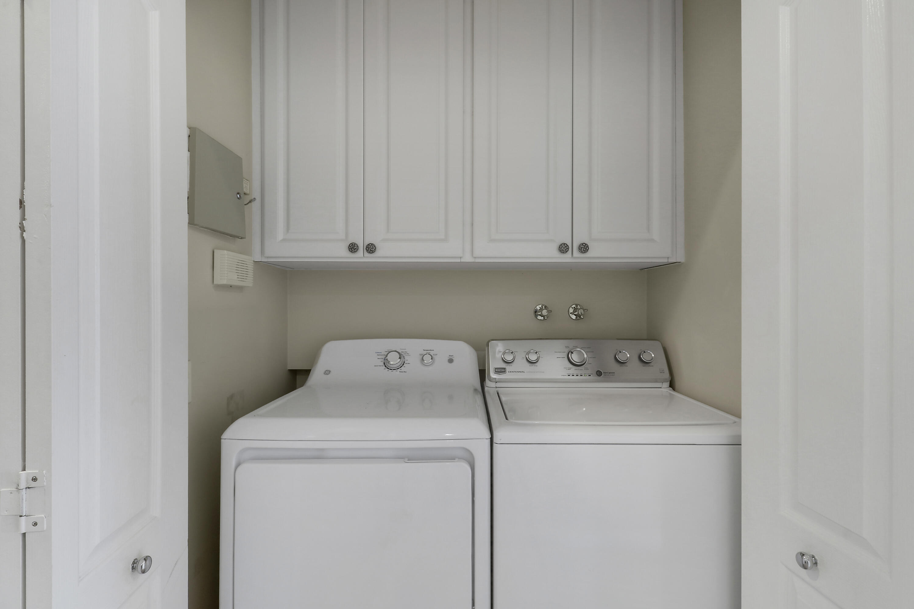 TEQUESTA OAKS - Residential Lease