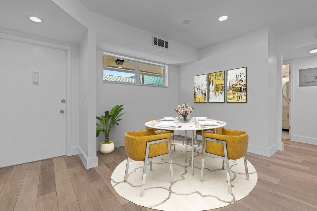 Photo of 22 Colonial Club Drive #305, Boynton Beach, FL 33435 (MLS # R10906396)