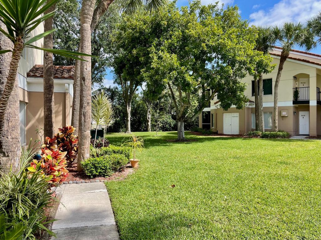 Photo of 815 W Boynton Beach Boulevard #13-106, Boynton Beach, FL 33426 (MLS # R10973775)