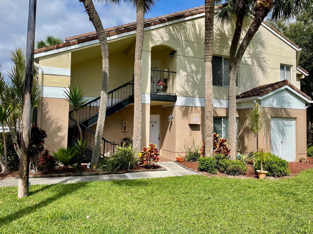 Photo of 815 W Boynton Beach Boulevard #13-106, Boynton Beach, FL 33426 (MLS # R10973775)