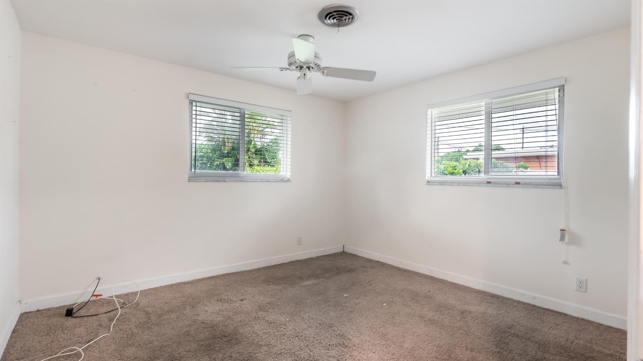 WOODCREST MNR - Residential