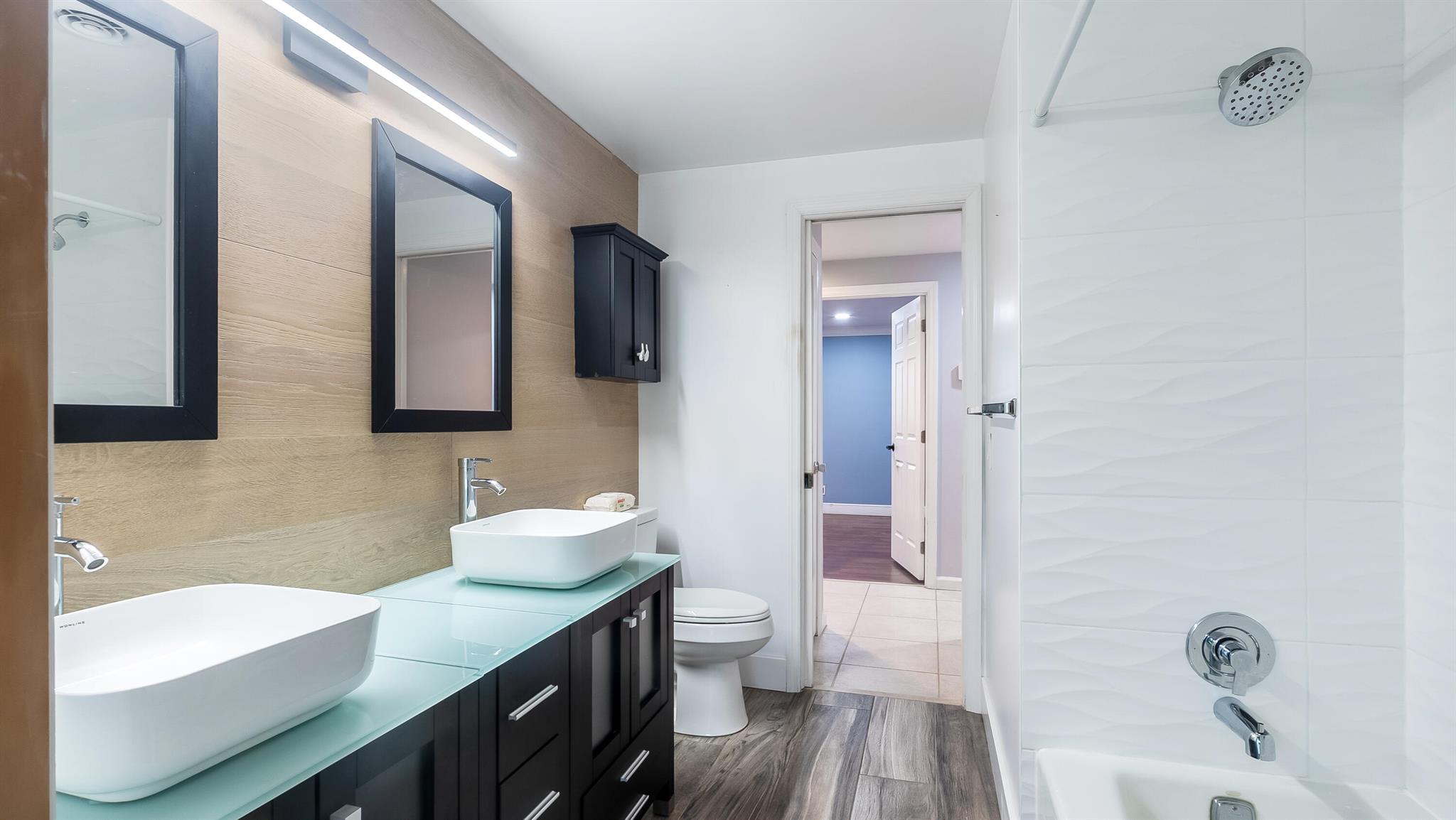 WOODCREST MNR - Residential