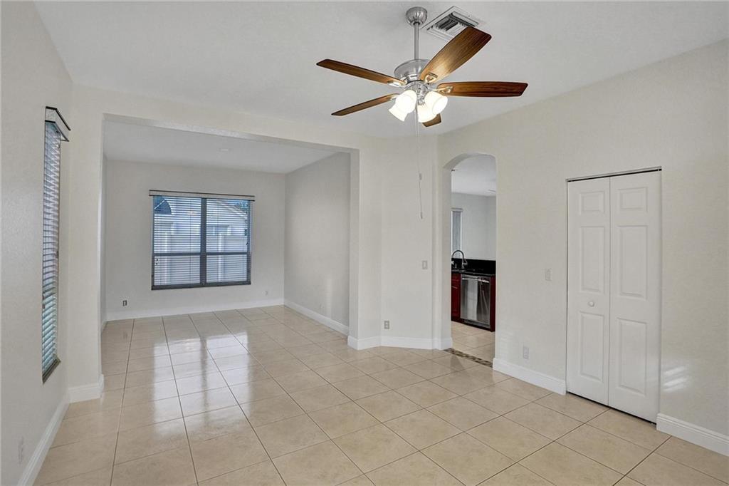 HOLIDAY SPRINGS EAST - Residential