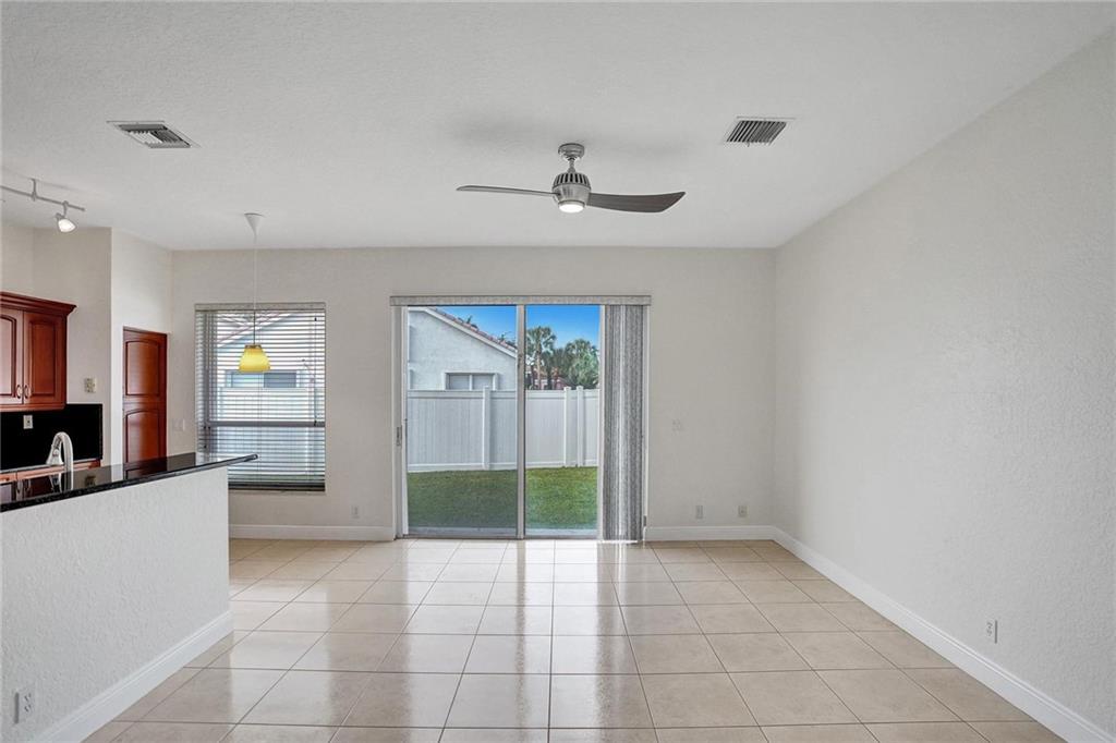 HOLIDAY SPRINGS EAST - Residential