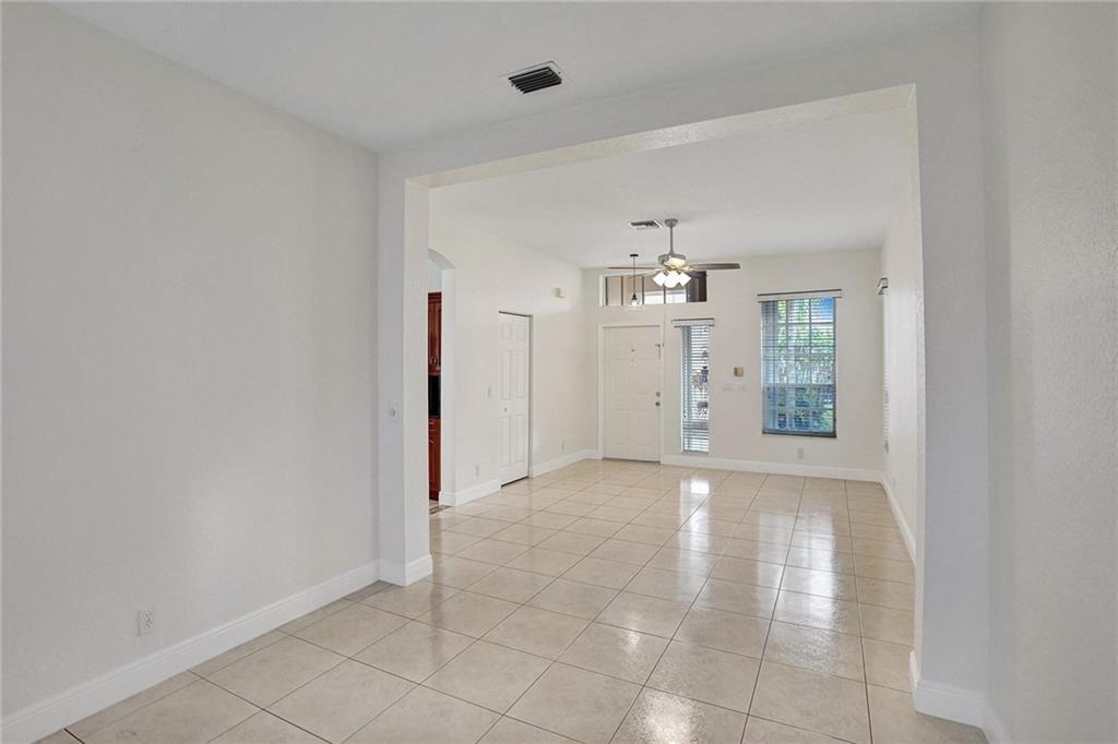 HOLIDAY SPRINGS EAST - Residential