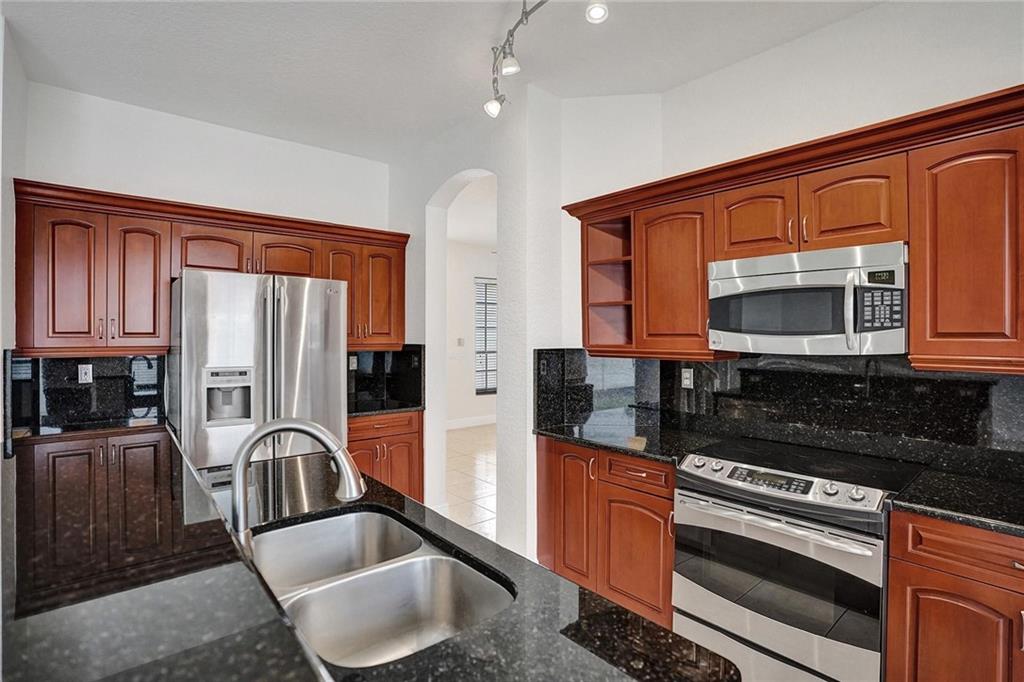 HOLIDAY SPRINGS EAST - Residential