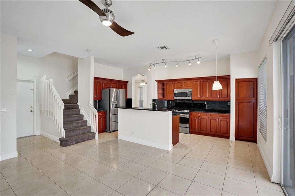 HOLIDAY SPRINGS EAST - Residential