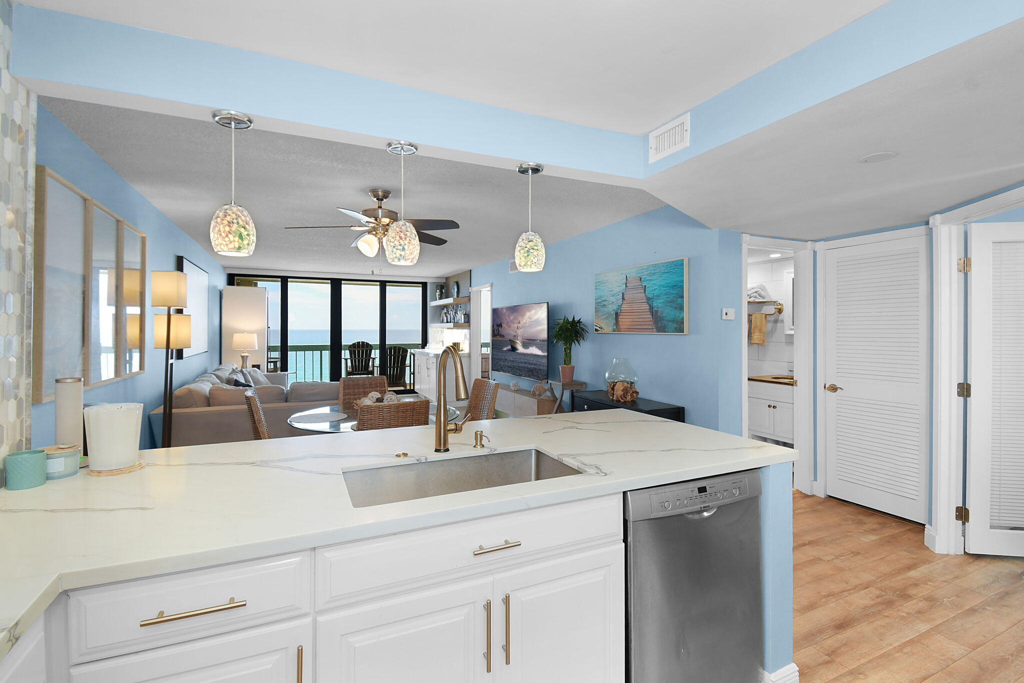 9940 S Ocean Drive 607
