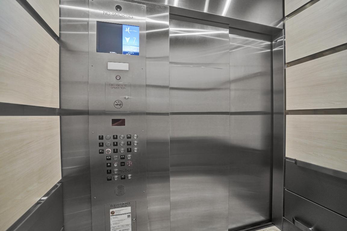 MAYFAIR HOUSE CONDO - Residential