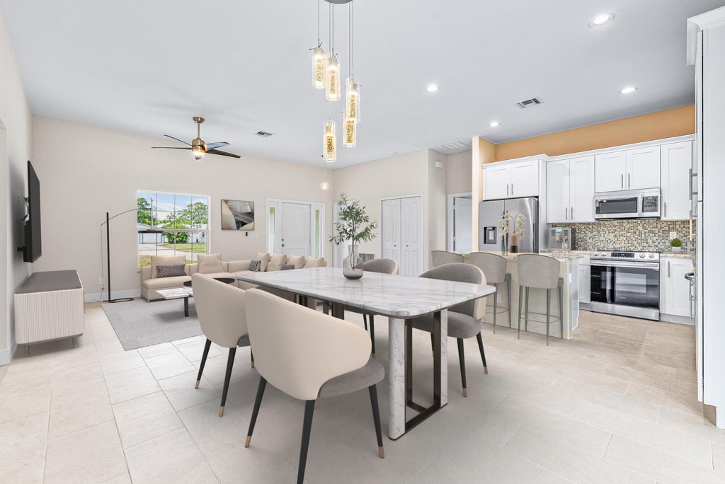 Photo of 6906 Brookline Avenue, Fort Pierce, FL 34951 (MLS # R10989290)