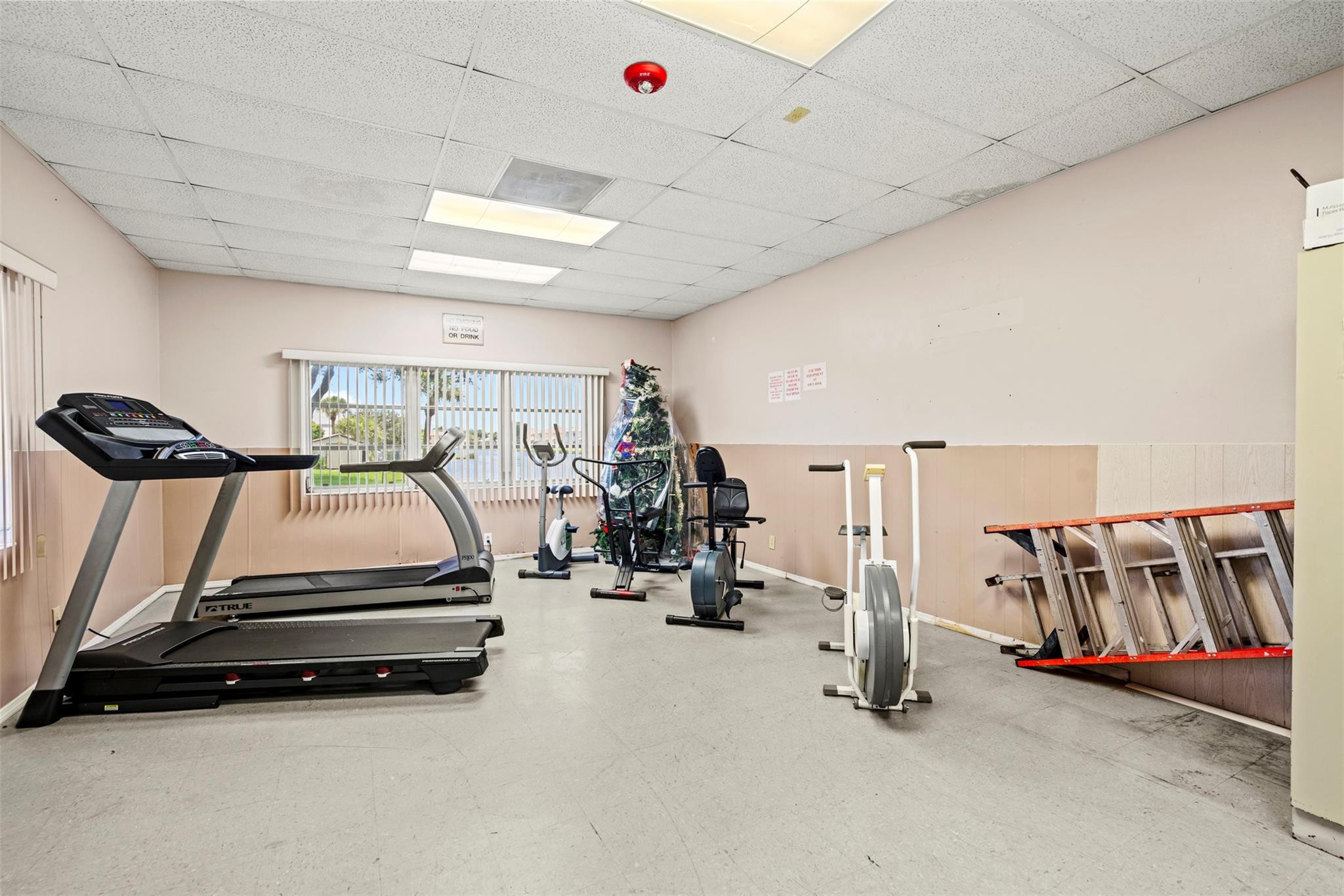 Savannah's Condominium SE - Residential