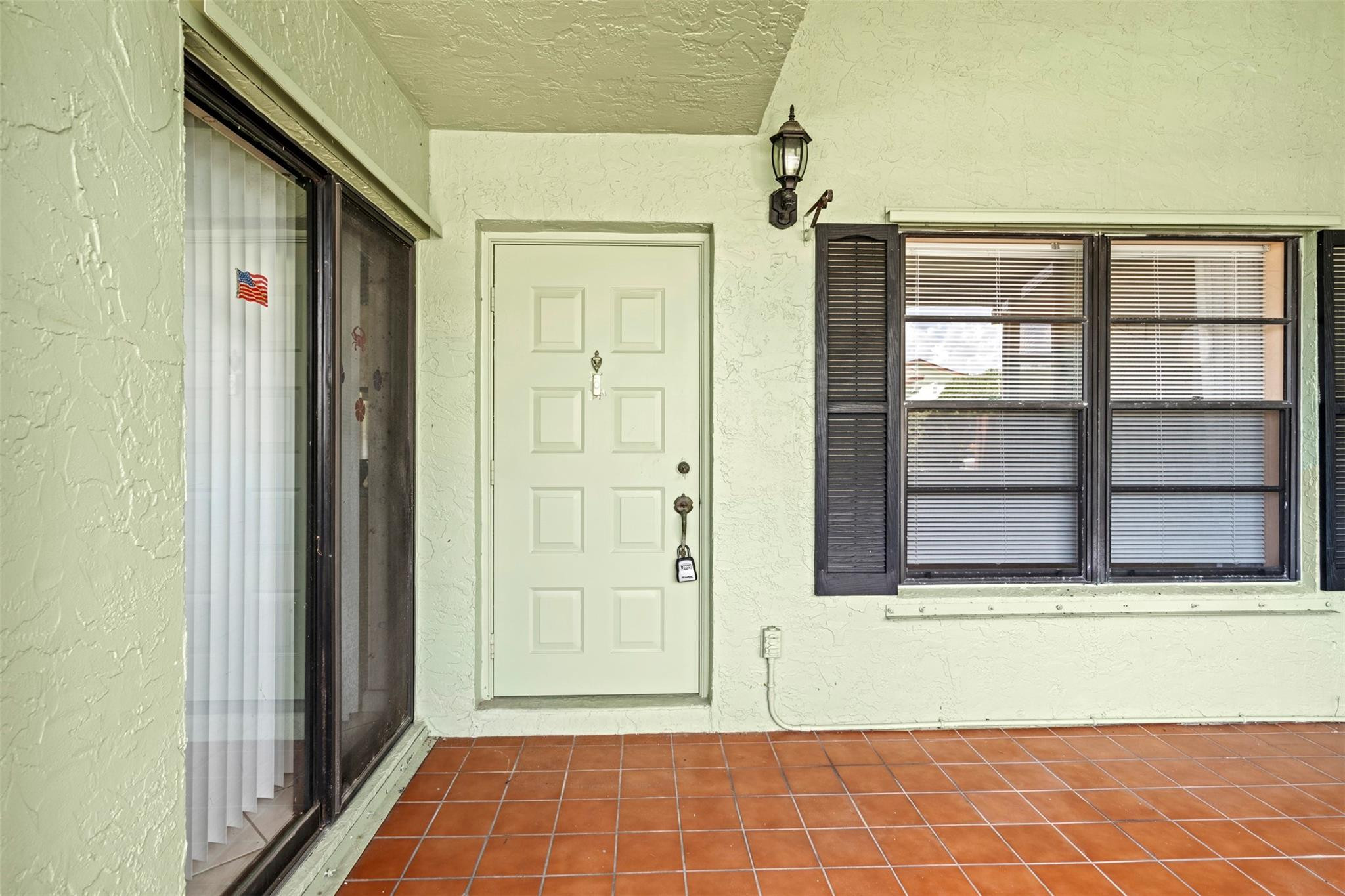 Savannah's Condominium SE - Residential