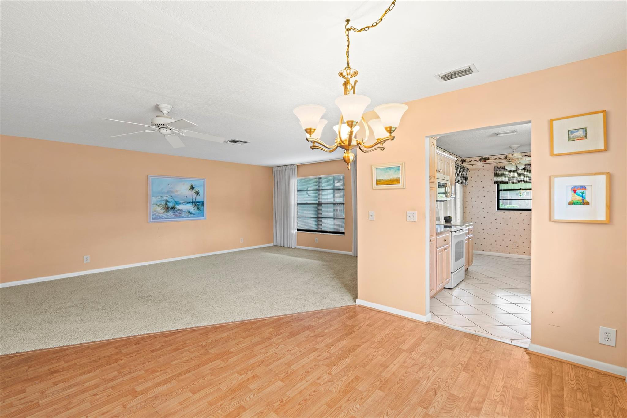 Savannah's Condominium SE - Residential