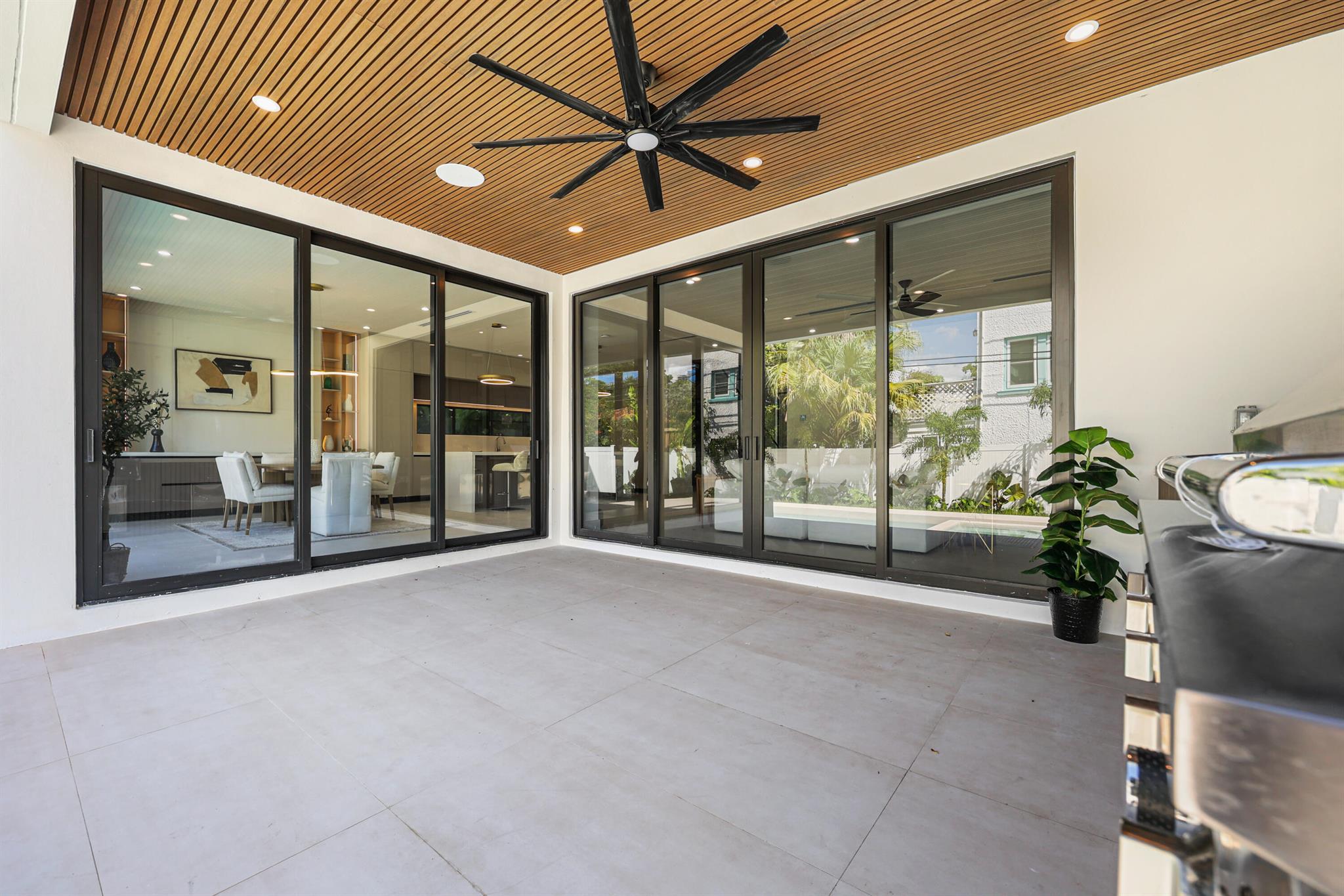 Rio Vista C J Hectors Res - Residential