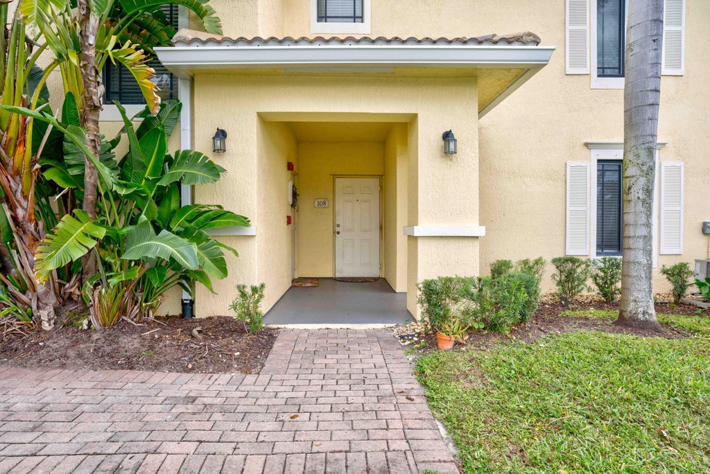 Photo of 2814 Grande Parkway #108, Palm Beach Gardens, FL 33410 (MLS # R10947665)