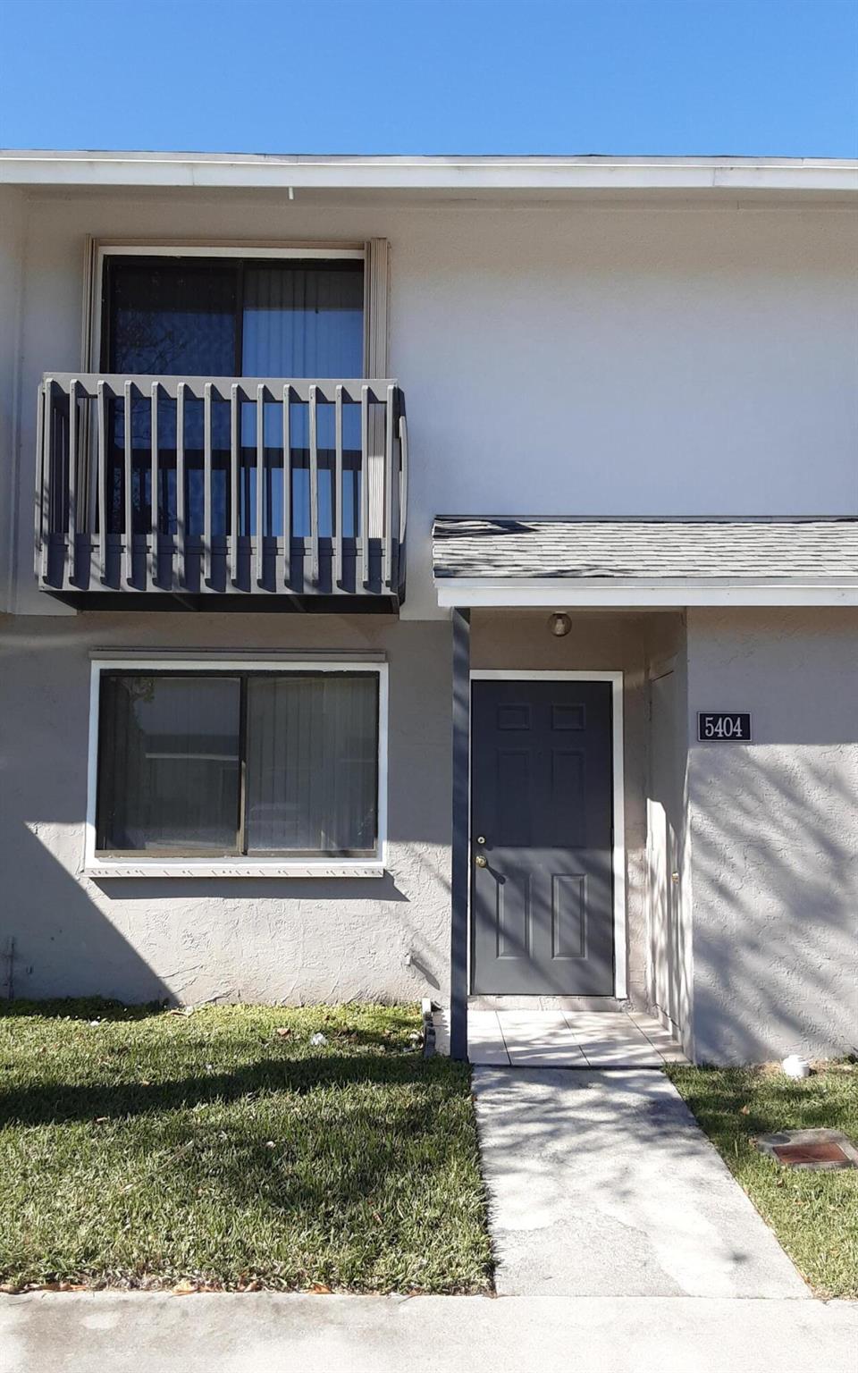 5404 Bayside Drive 5404