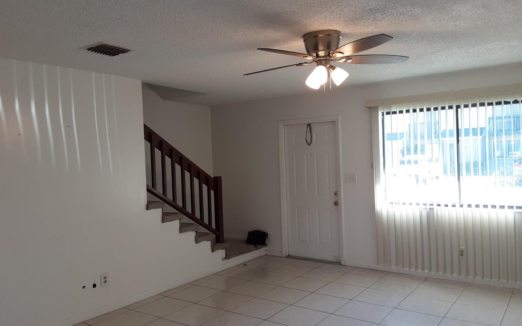 5404 Bayside Drive 5404