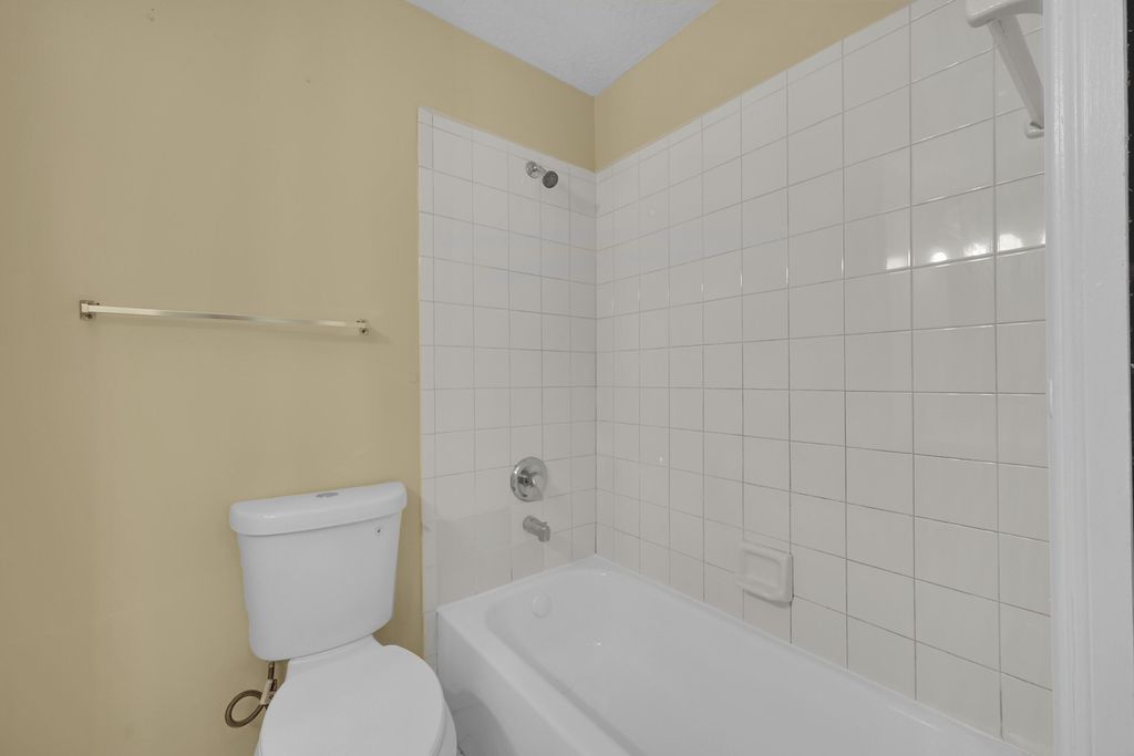 Photo of 901 10th Street, West Palm Beach, FL 33401 (MLS # B26016249)