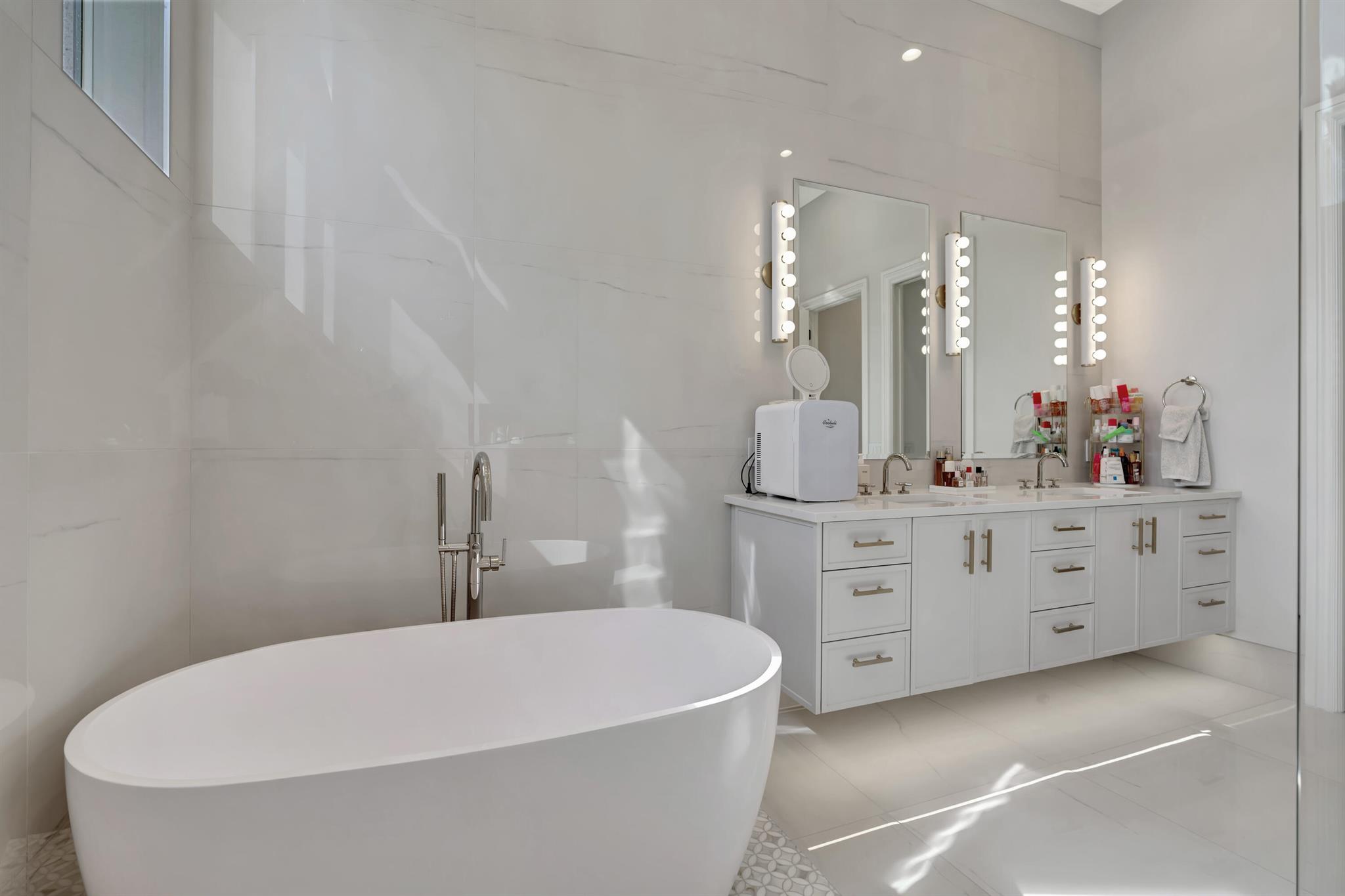 OLD PALM 4 - Residential